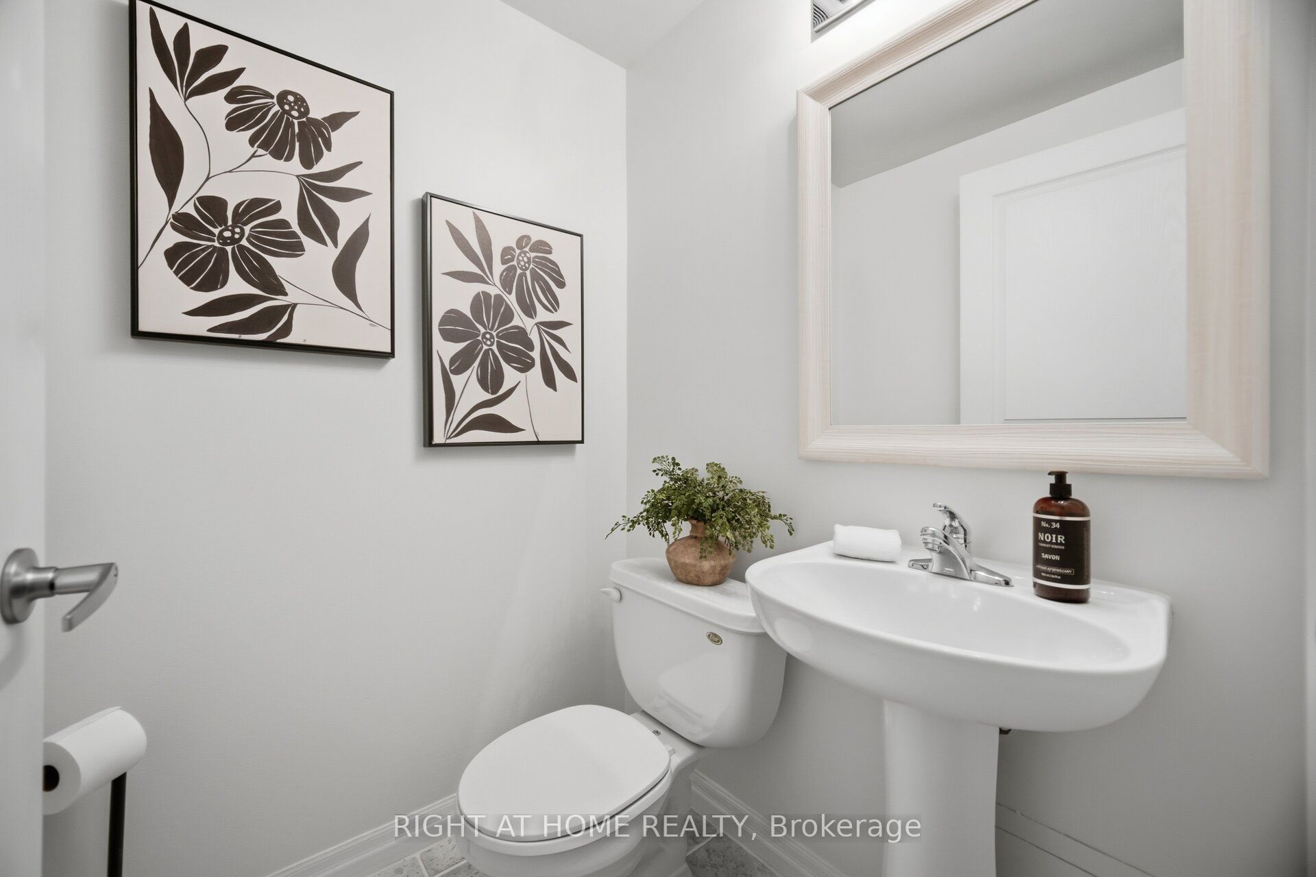 3939 Duke Of York Boulevard 604 Property Photo 25