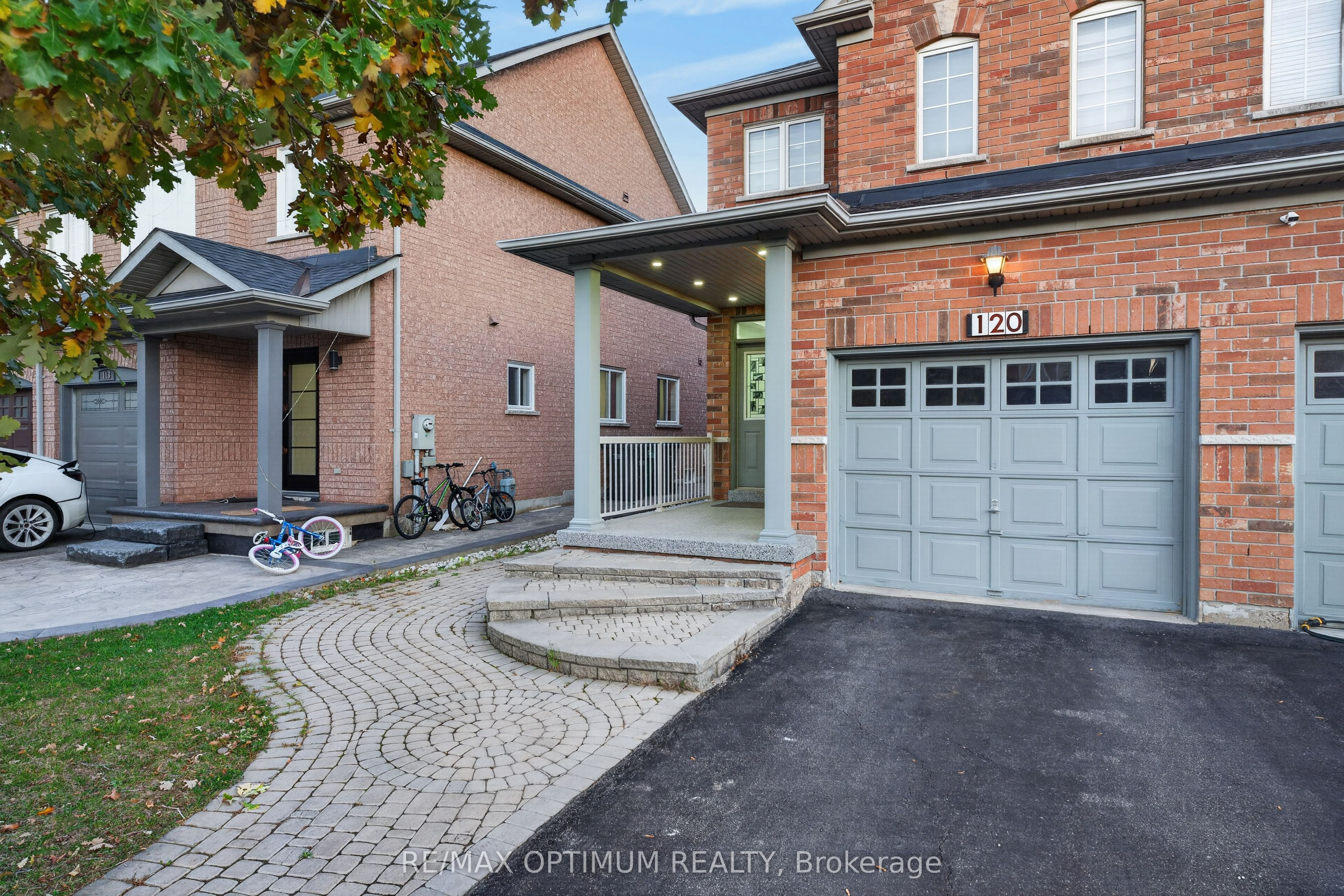120 Zia Dodda Crescent Property Photo 3