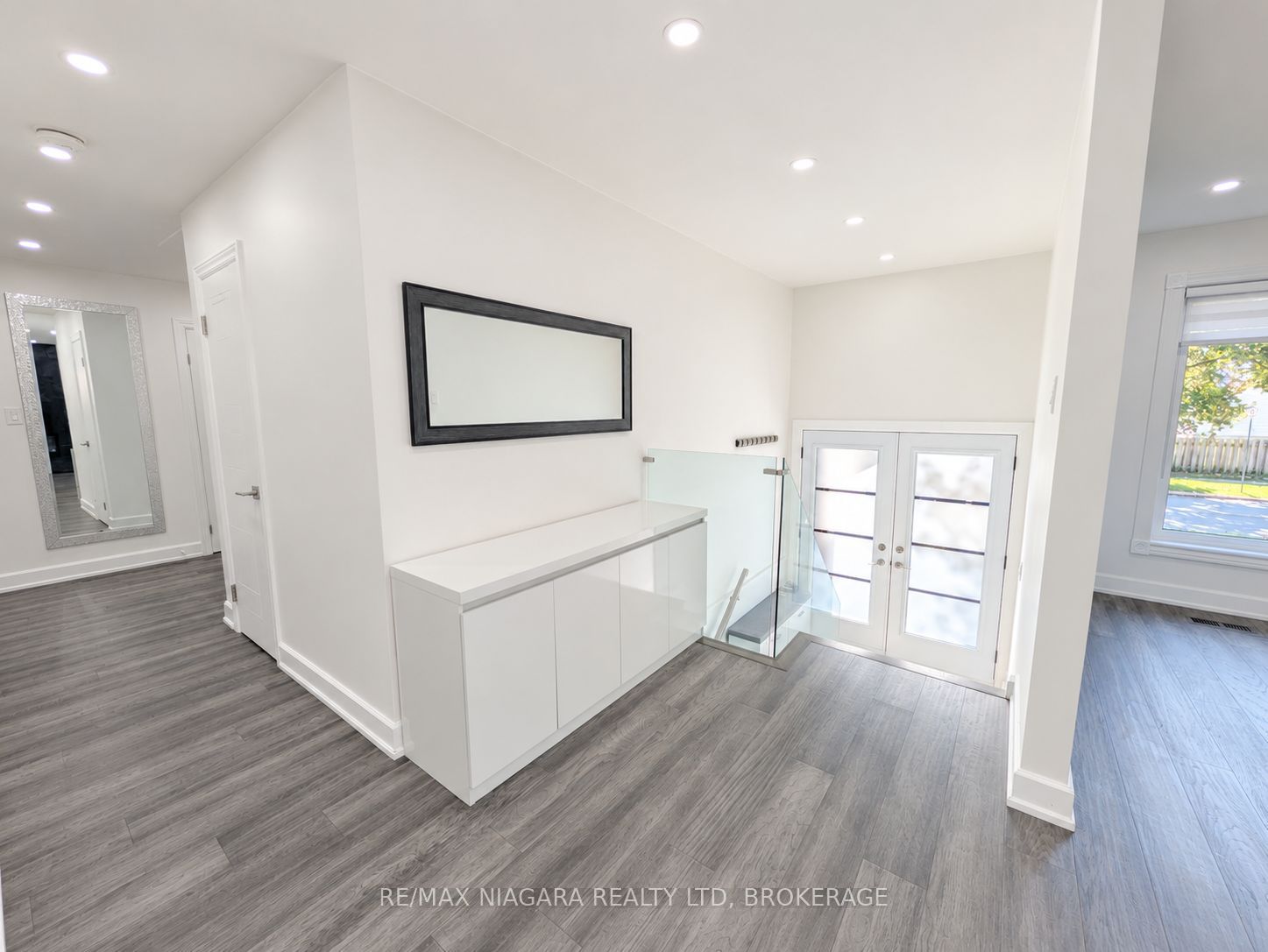 2474 Bridge Road Property Photo 2