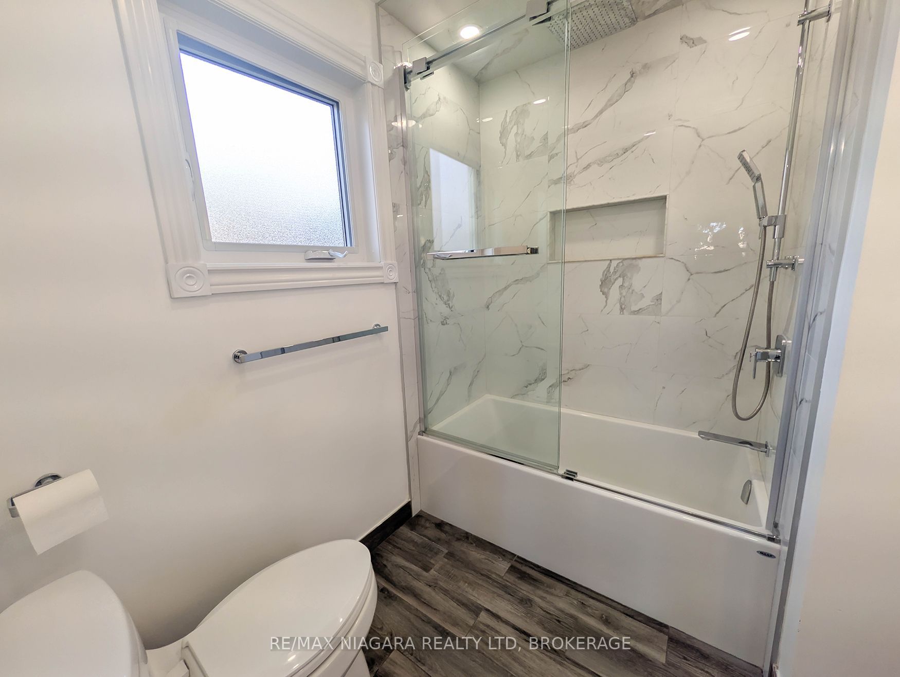 2474 Bridge Road Property Photo 15