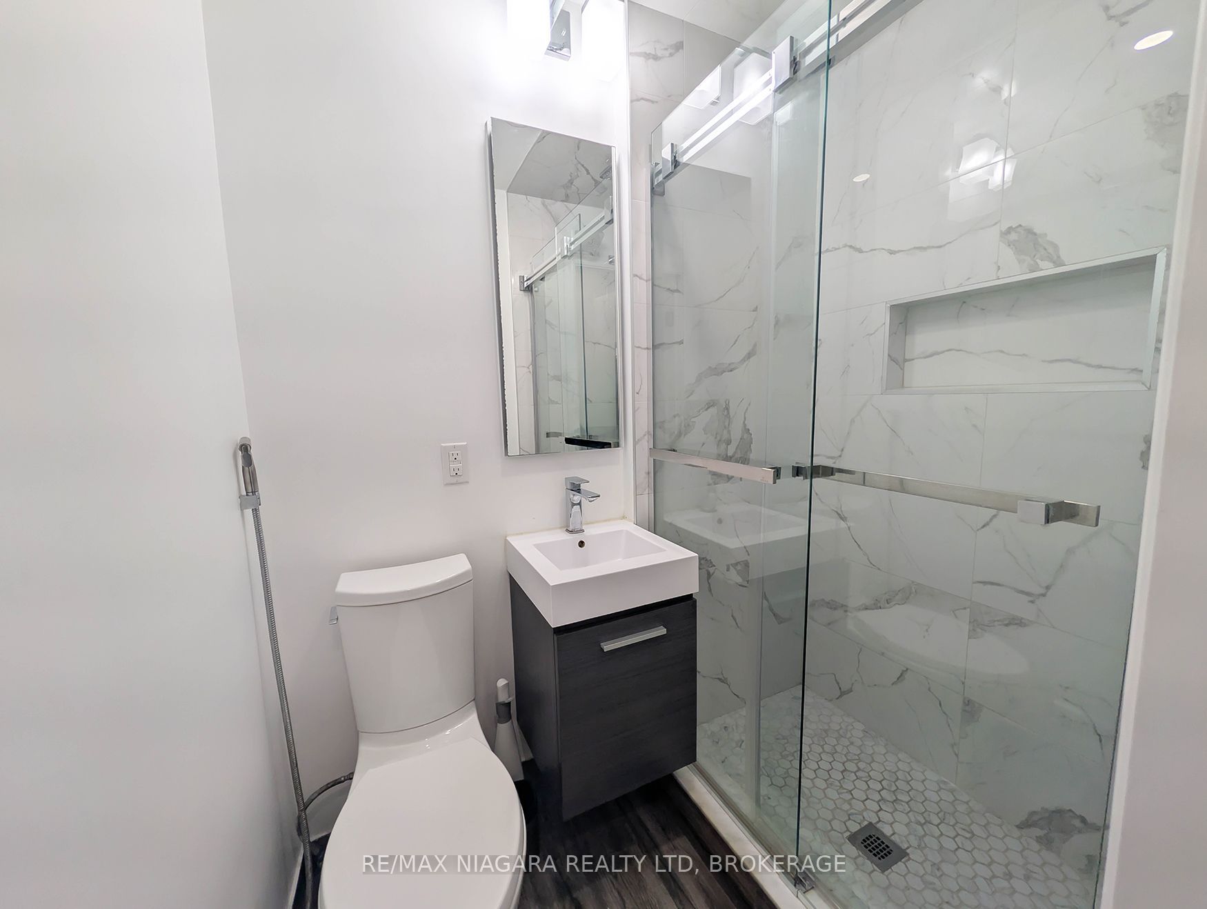 2474 Bridge Road Property Photo 24