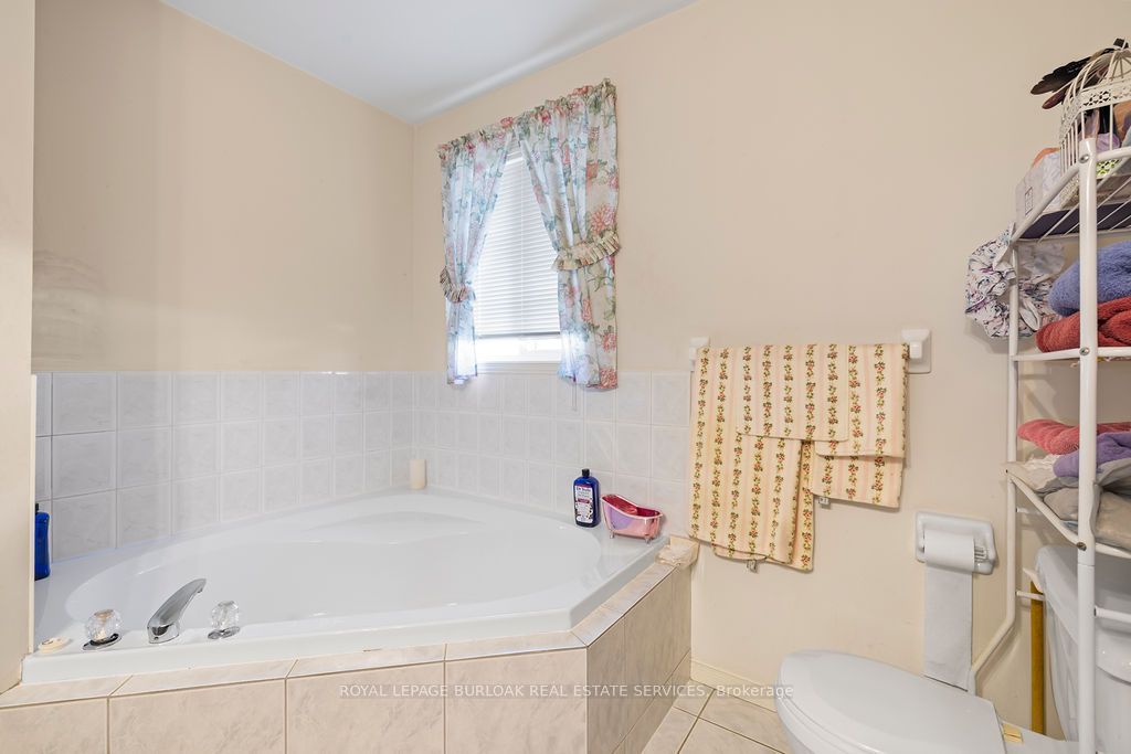 4114 Pincay Oaks Lane Property Photo 32