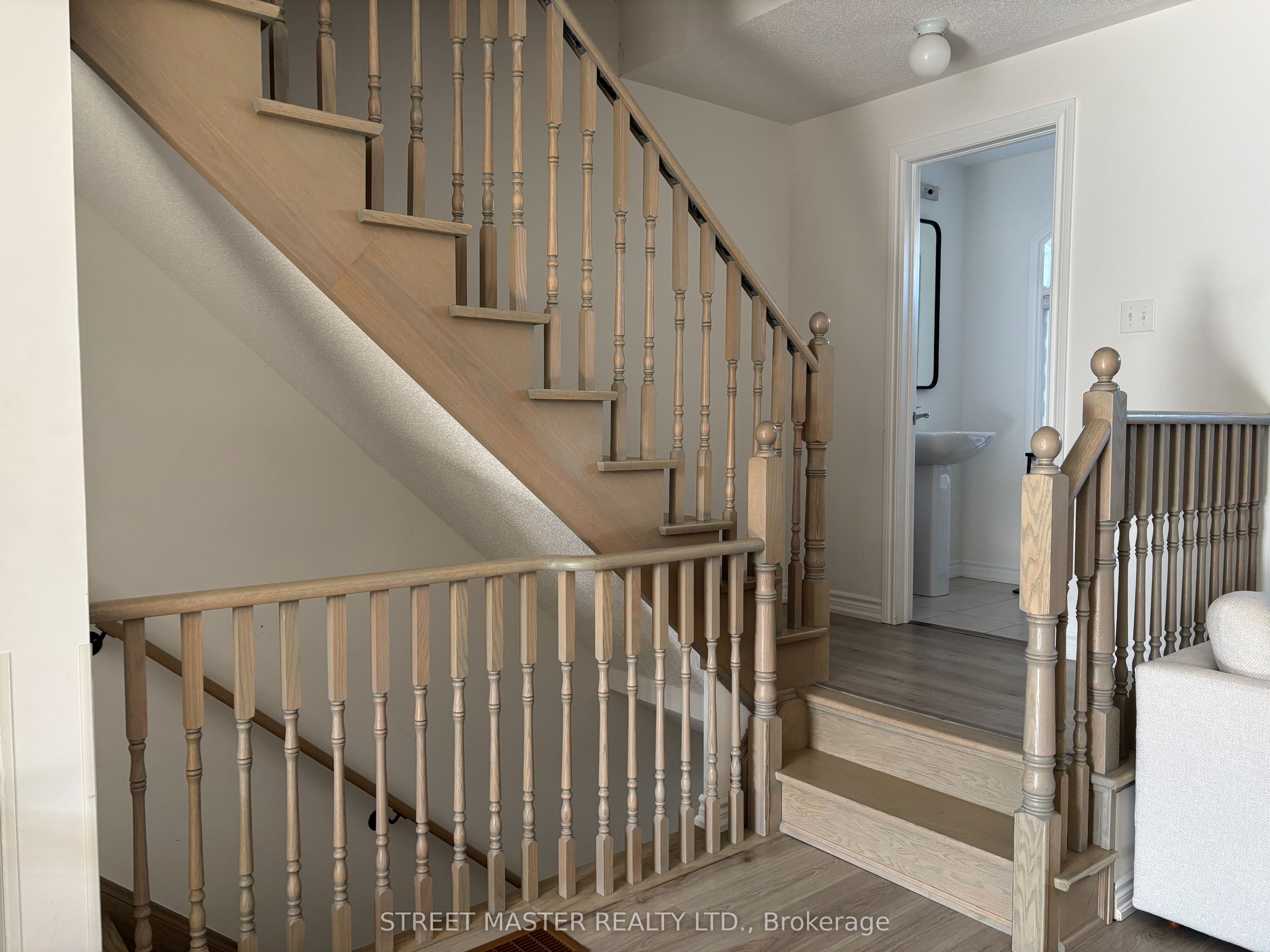 15 Gilford Street Property Photo 9