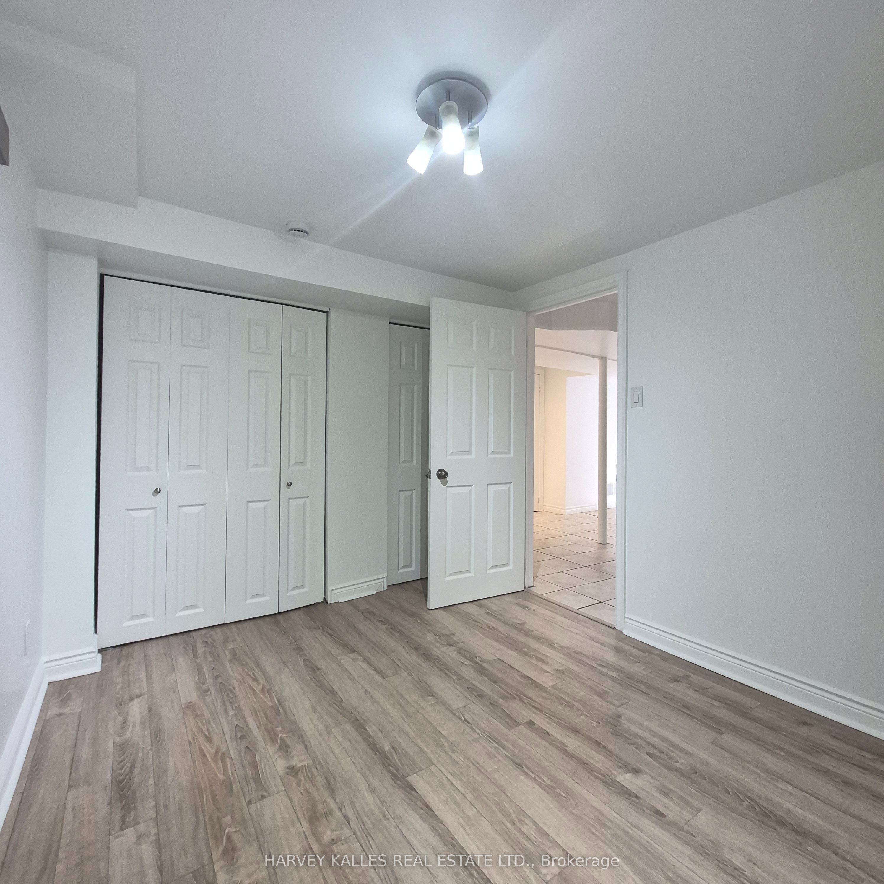 1575 Dufferin Street Lower Property Photo 11