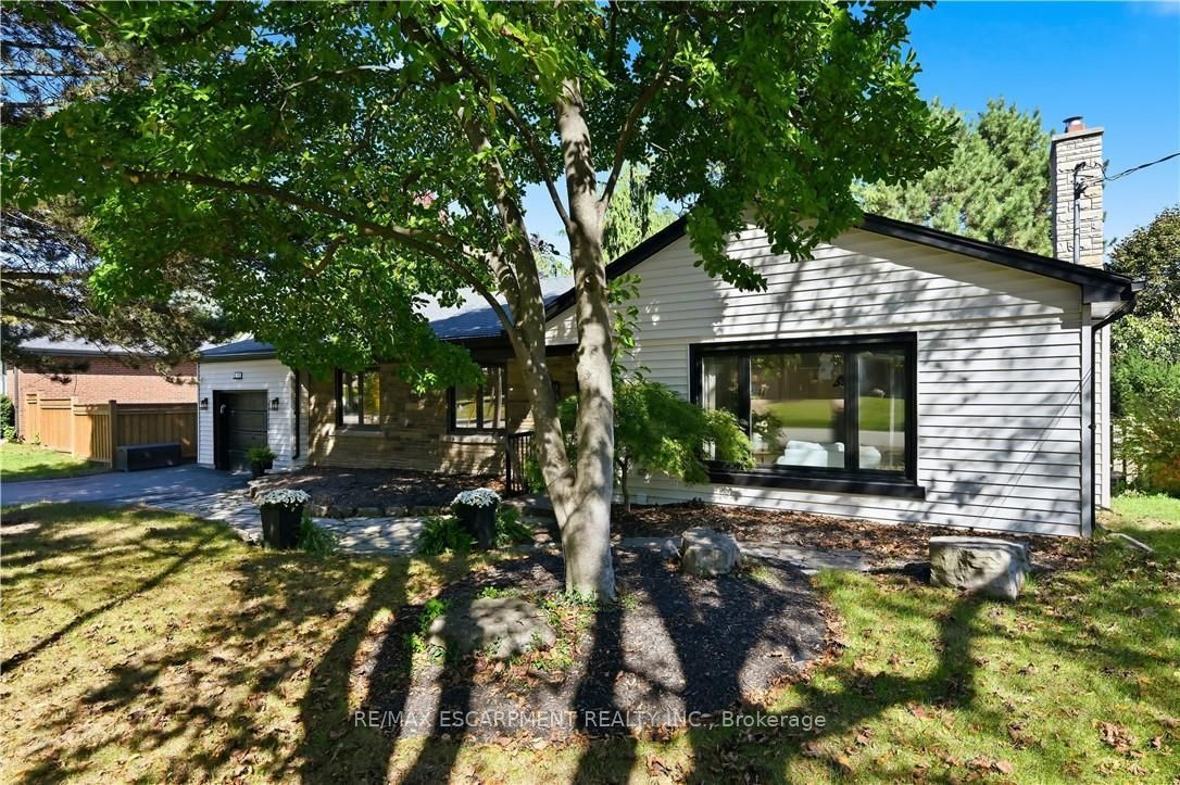 869 Condor Drive Property Photo 4