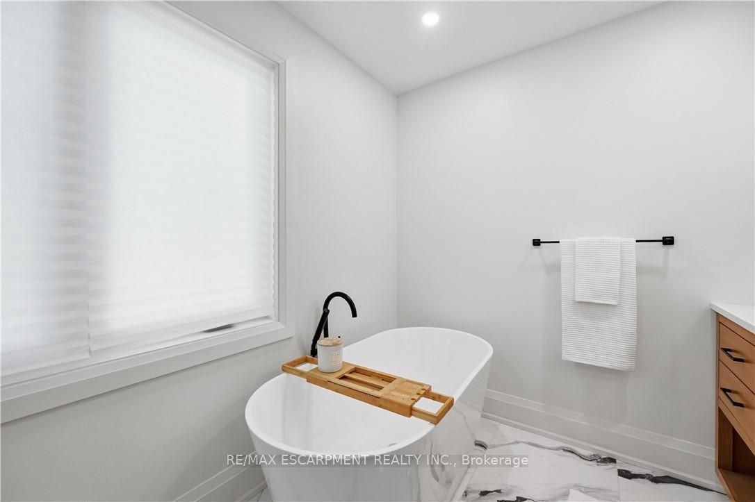 869 Condor Drive Property Photo 21