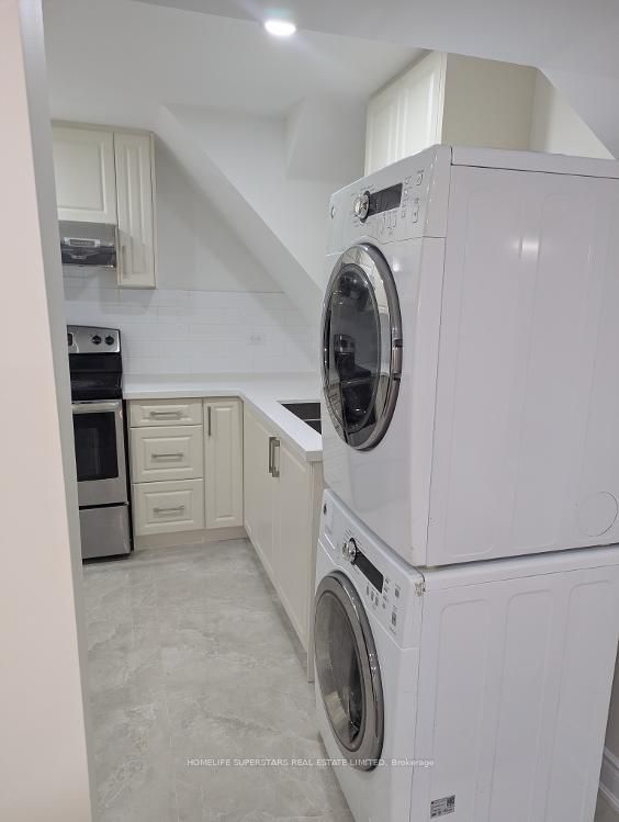 26 Glenmore Crescent Basement Apartment Property Photo 8