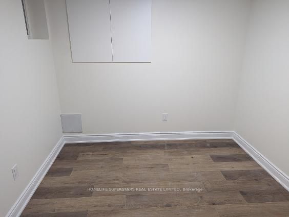 26 Glenmore Crescent Basement Apartment Property Photo 18