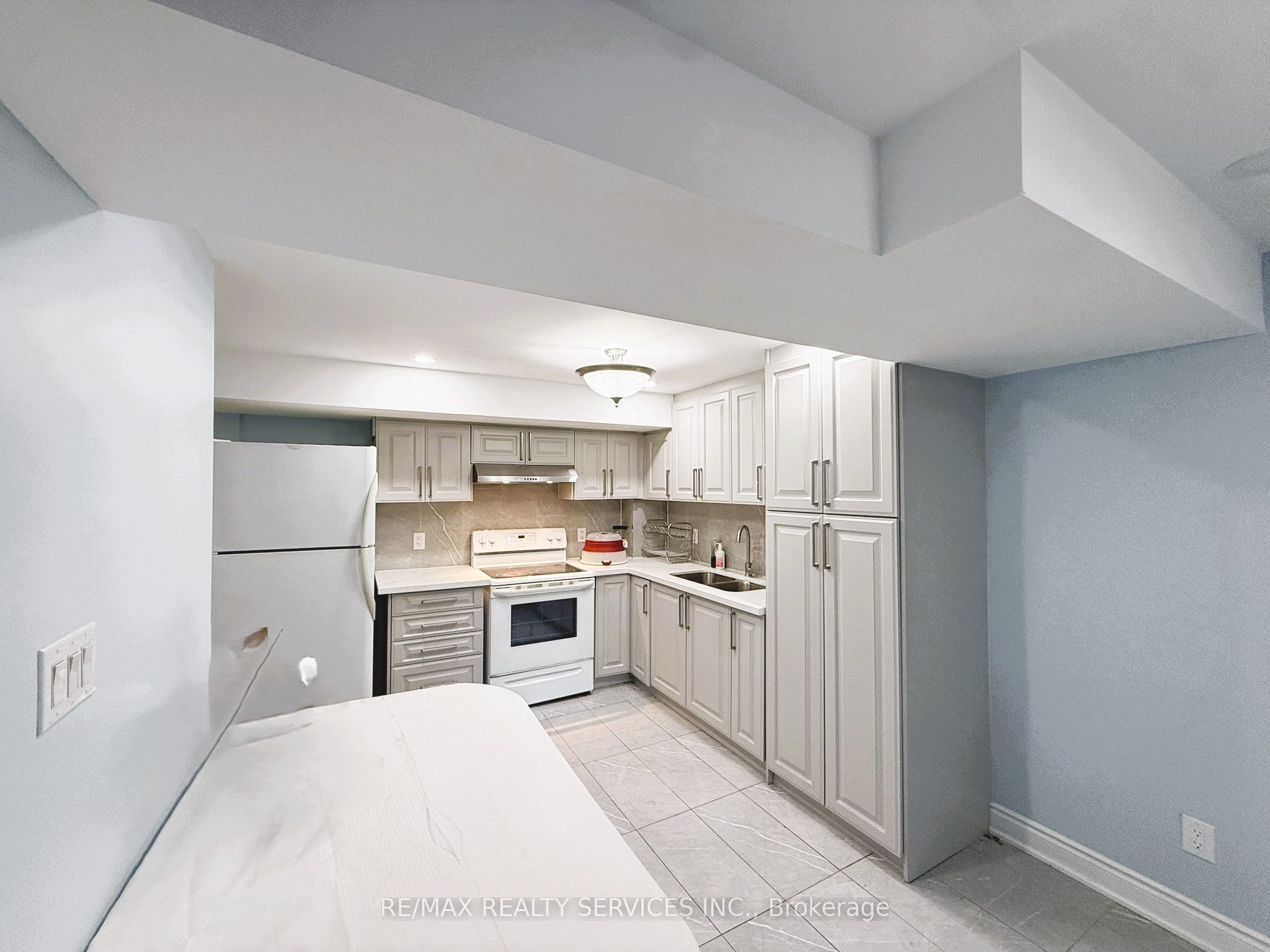 136 Nahani Way Basement Property Photo 3