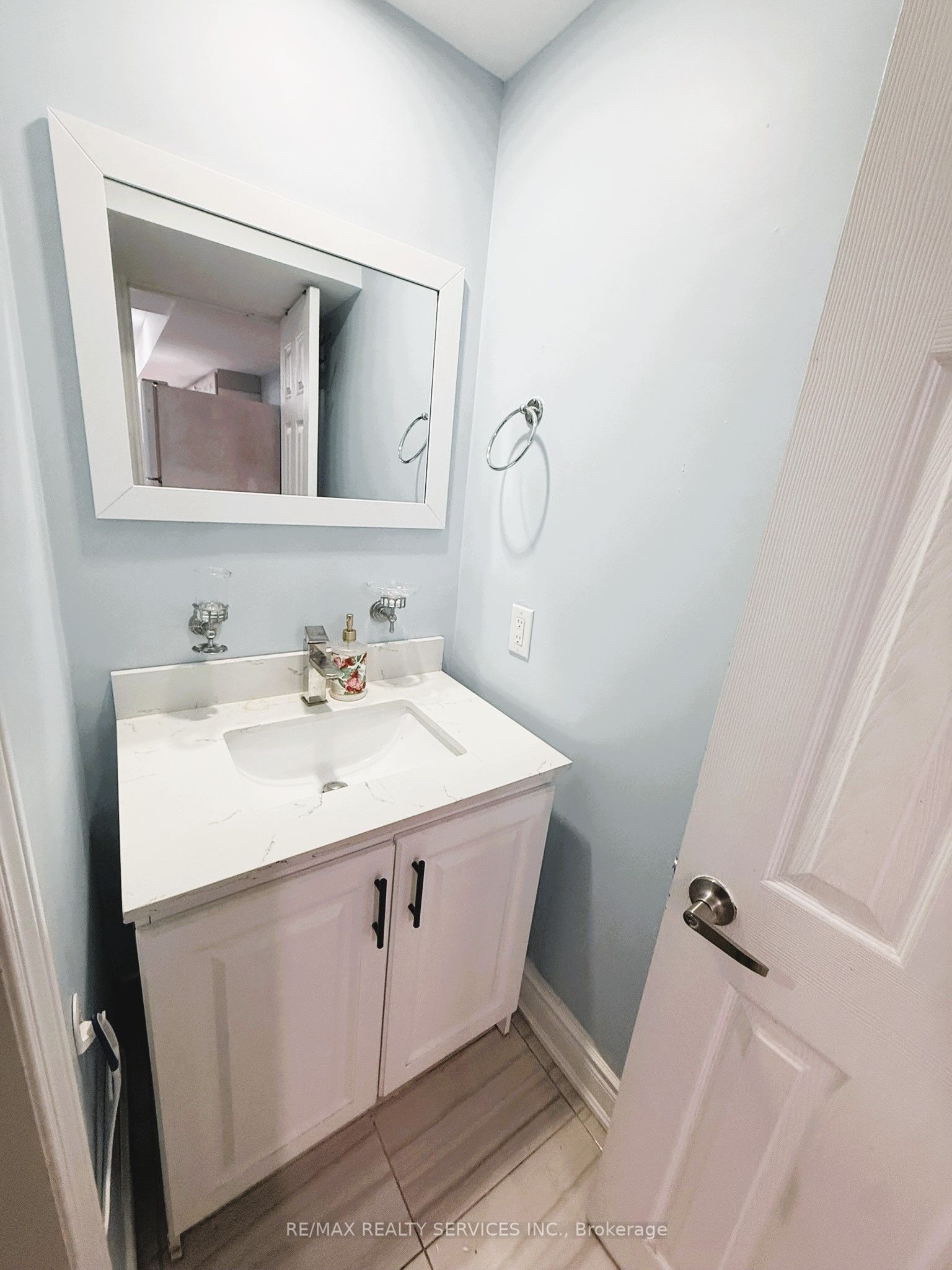 136 Nahani Way Basement Property Photo 11