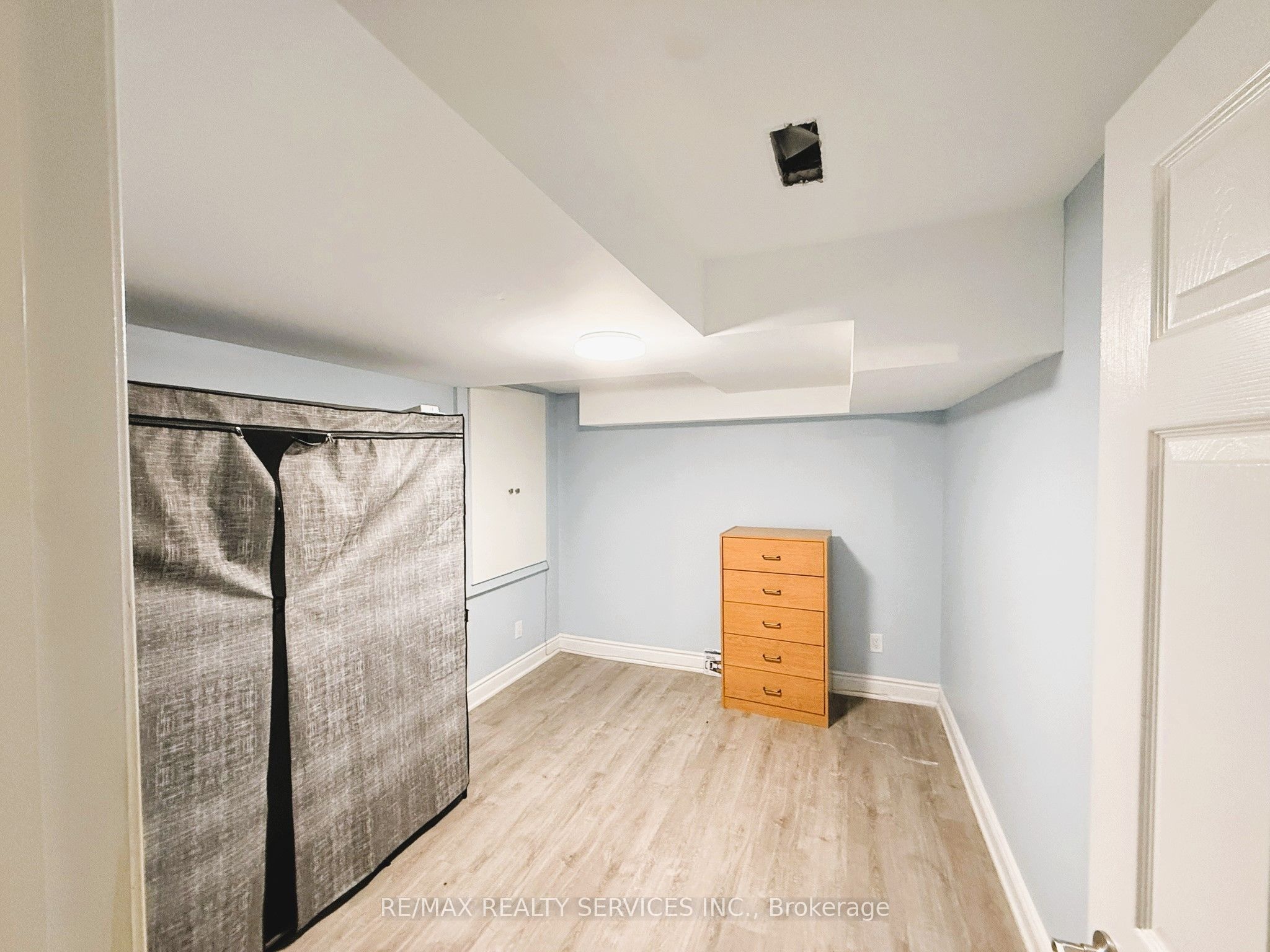 136 Nahani Way Basement Property Photo 14