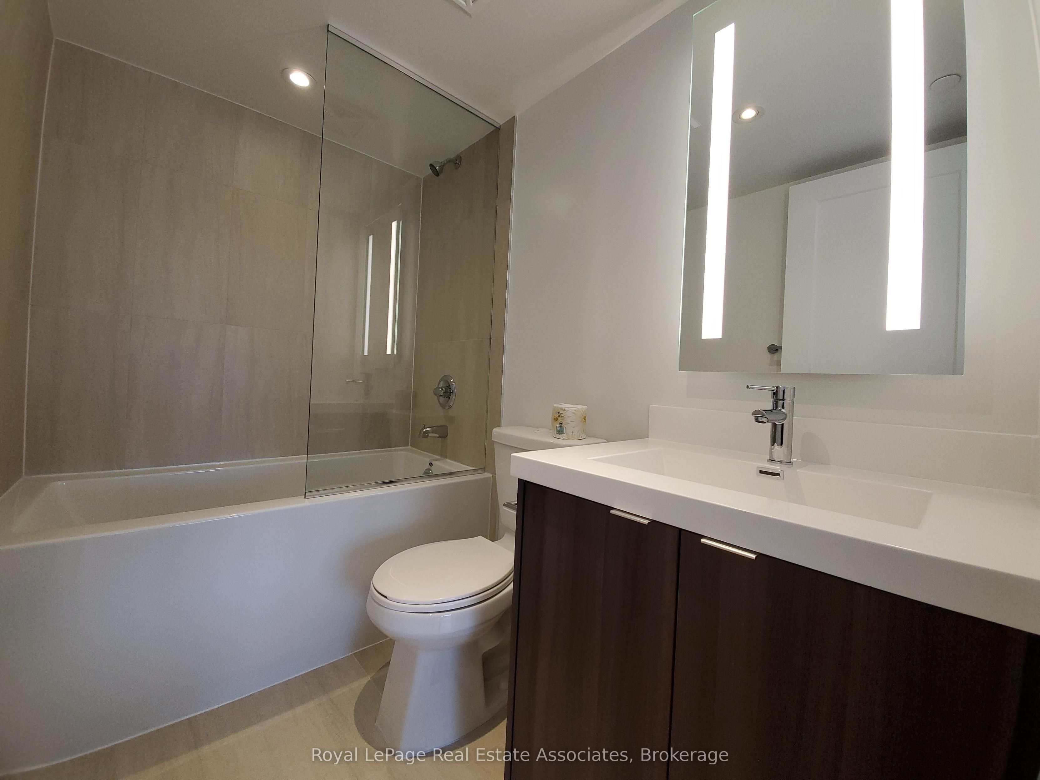5 Mabelle Avenue 335 Property Photo 6