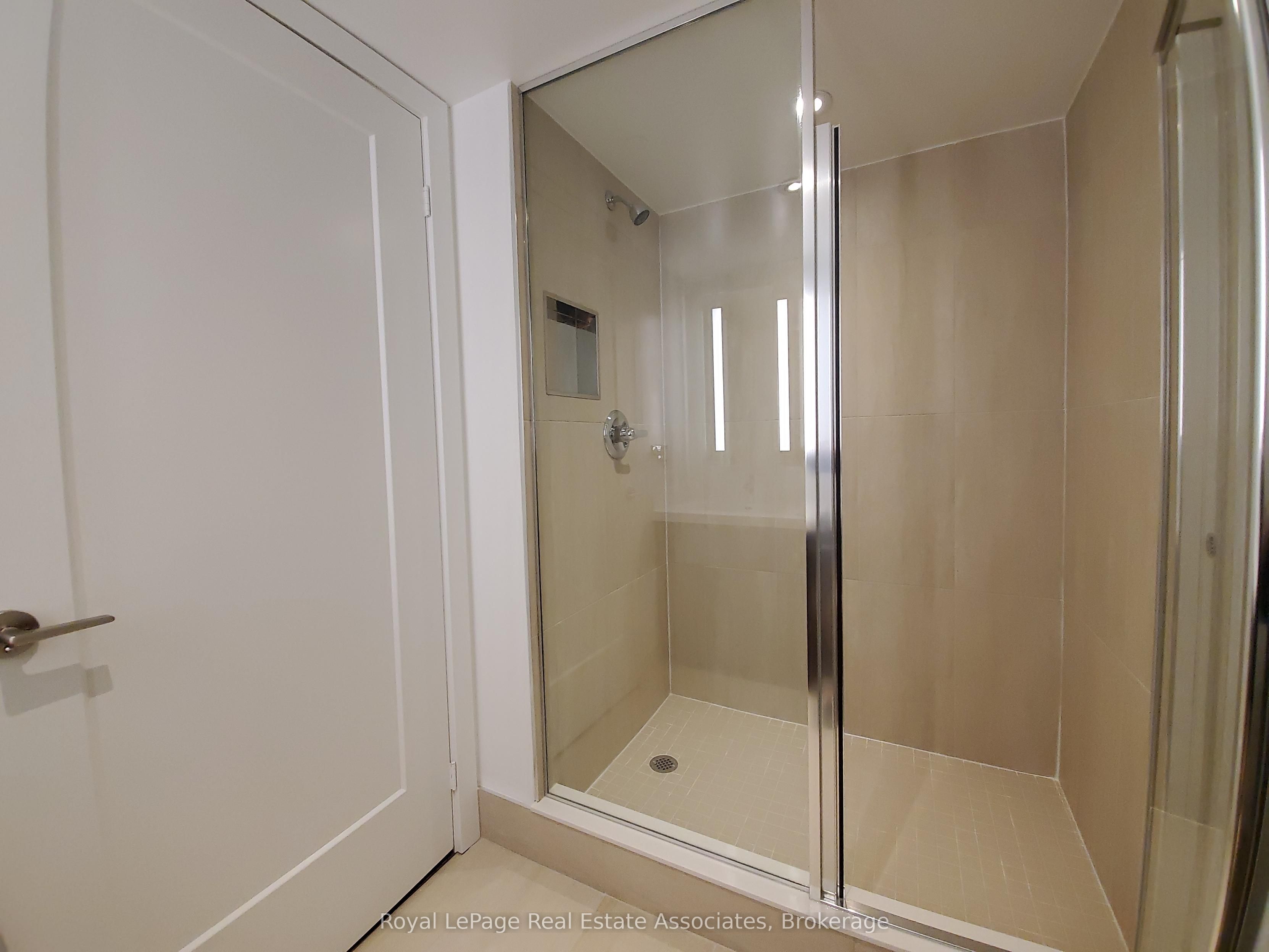 5 Mabelle Avenue 335 Property Photo 9