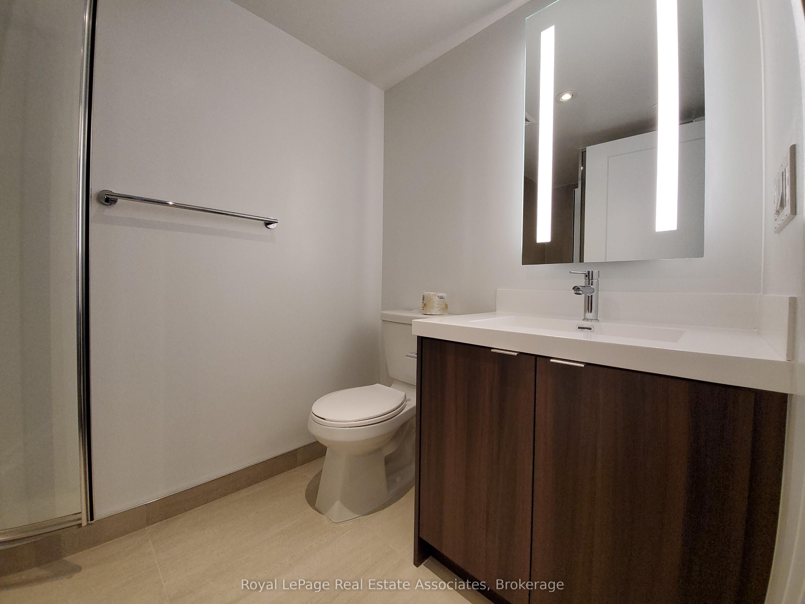5 Mabelle Avenue 335 Property Photo 10