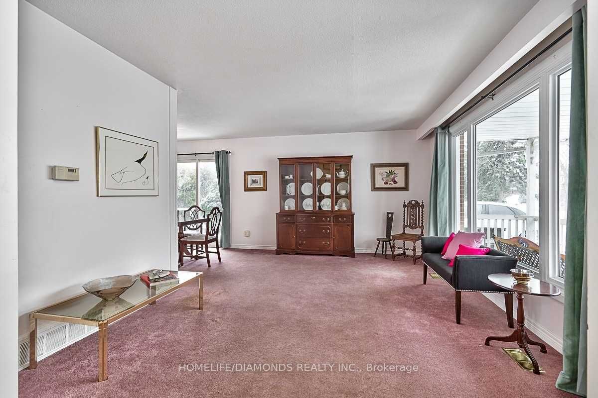35 Edenborough Drive Property Photo 8