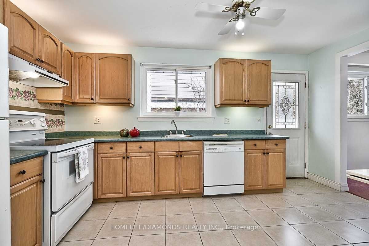 35 Edenborough Drive Property Photo 12