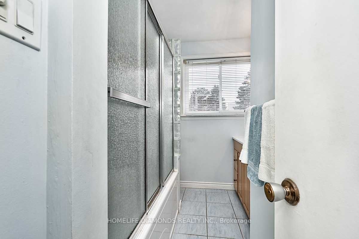 35 Edenborough Drive Property Photo 17
