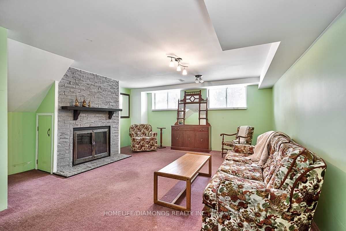 35 Edenborough Drive Property Photo 19