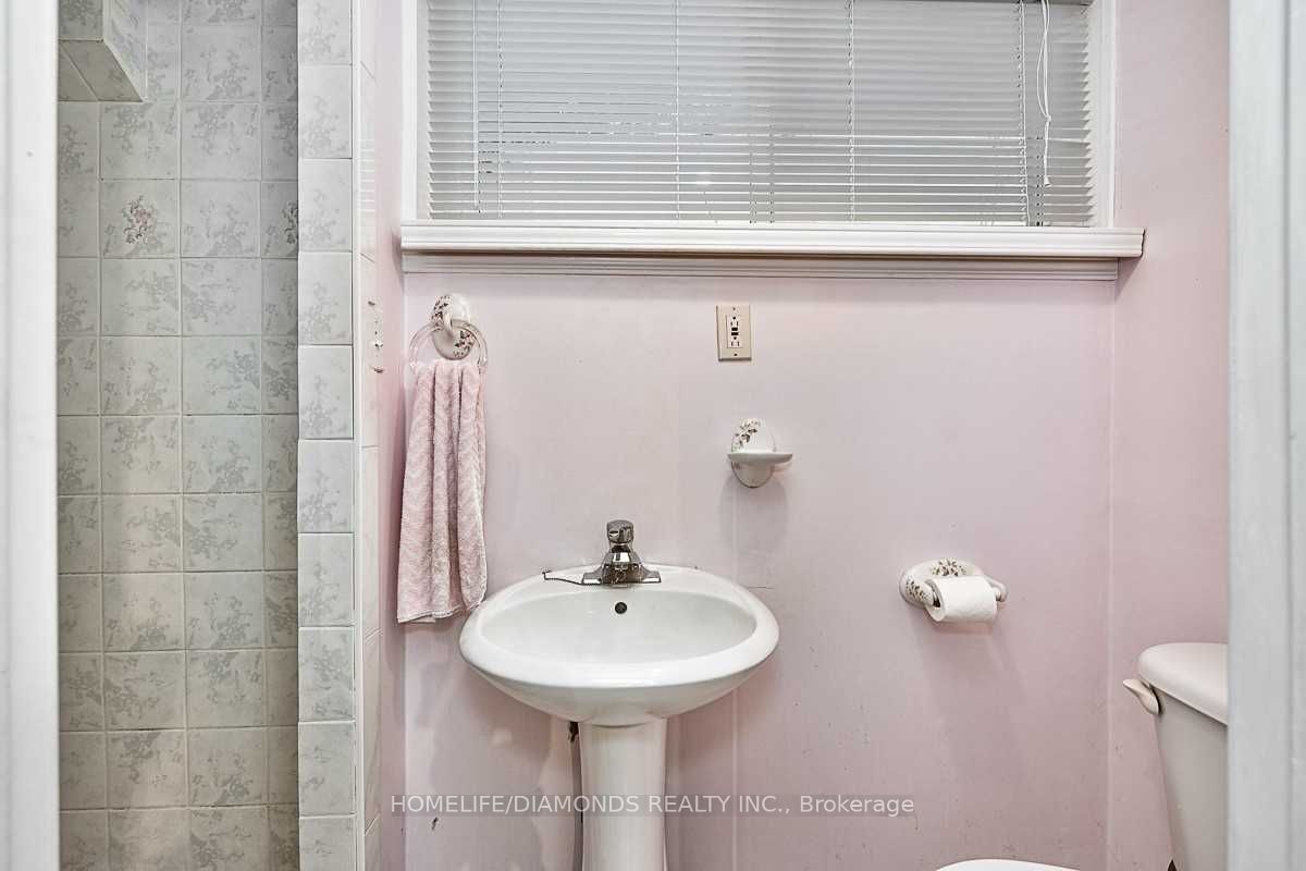 35 Edenborough Drive Property Photo 21
