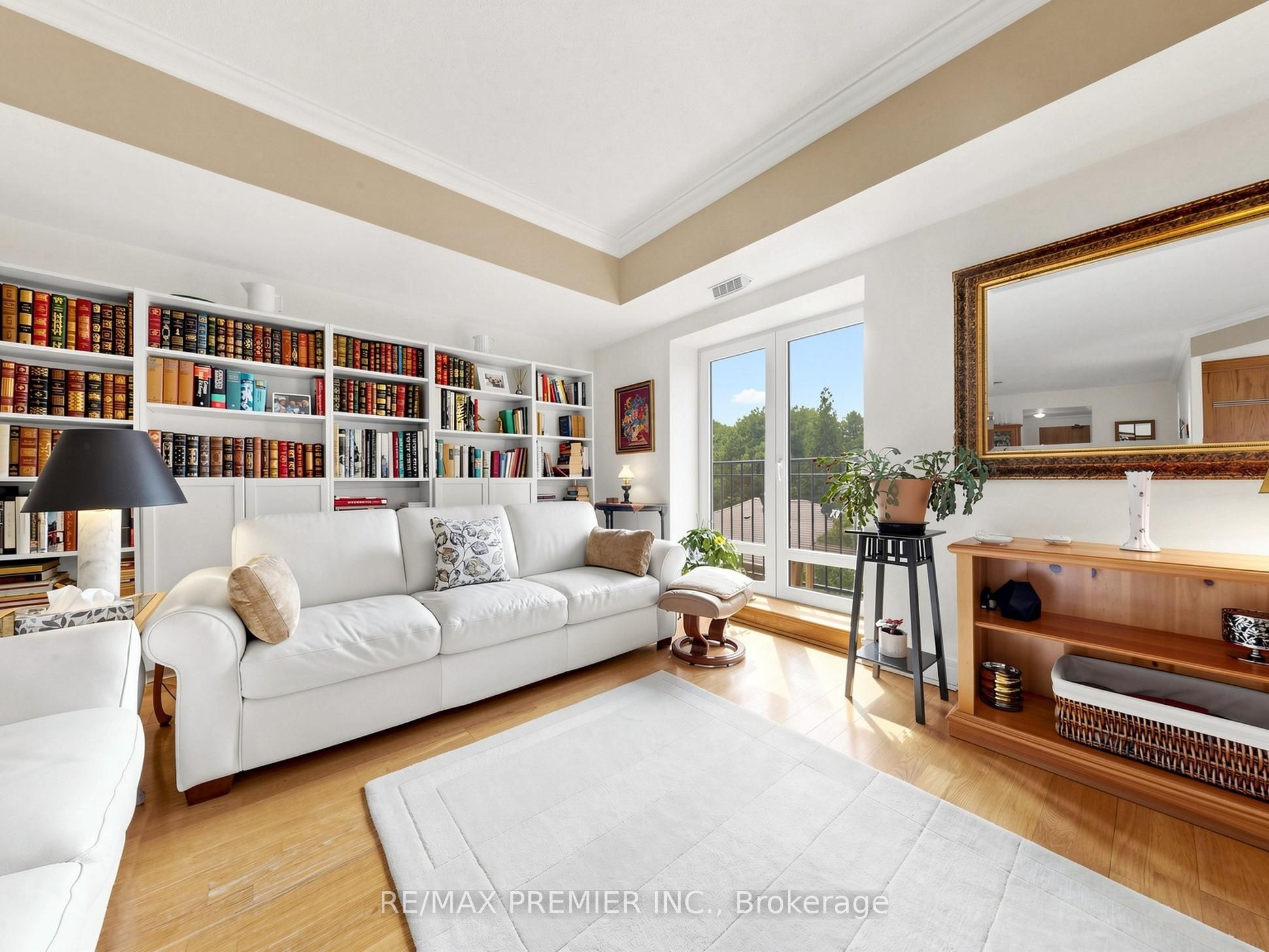 30 Anglesey Boulevard #301 Property Photo 4