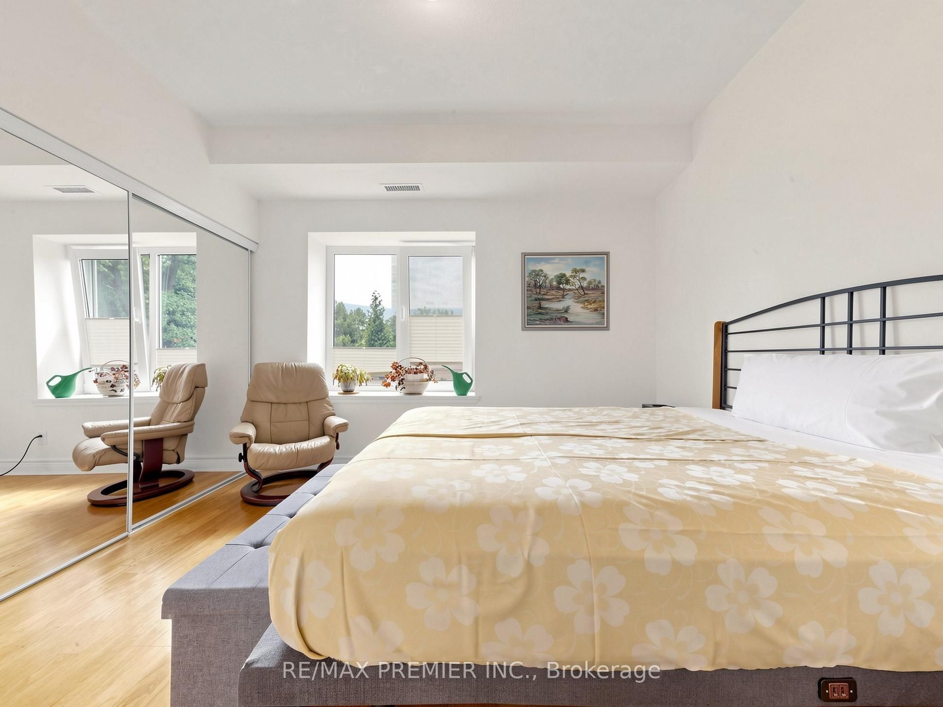 30 Anglesey Boulevard #301 Property Photo 18