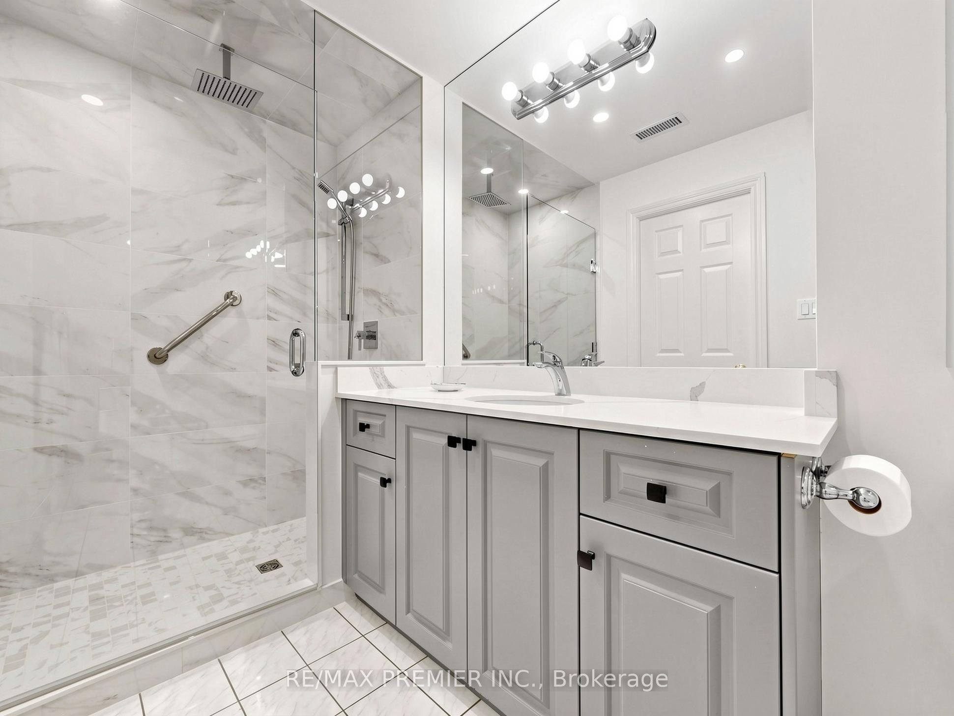 30 Anglesey Boulevard #301 Property Photo 27