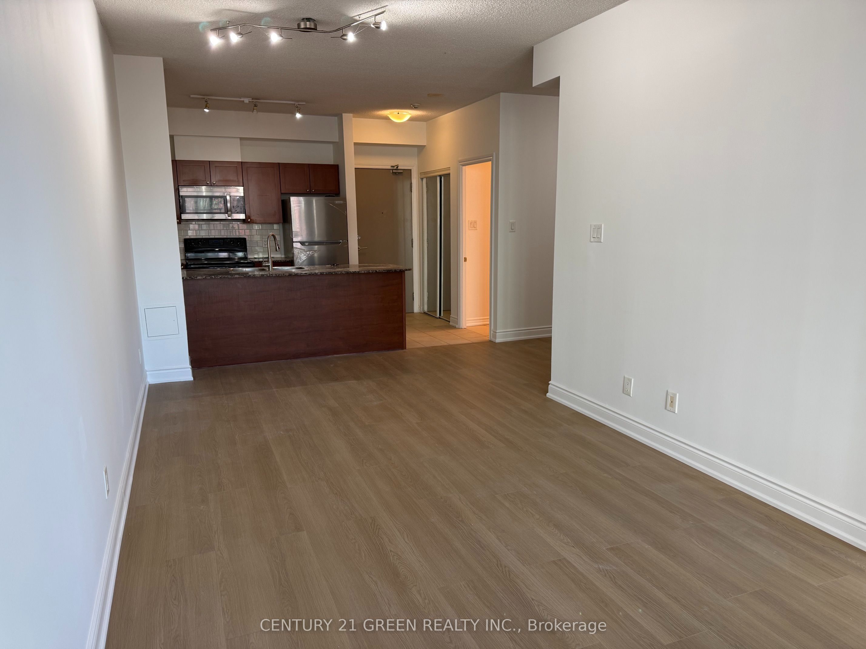 3525 Kariya Drive 507 Property Photo 4