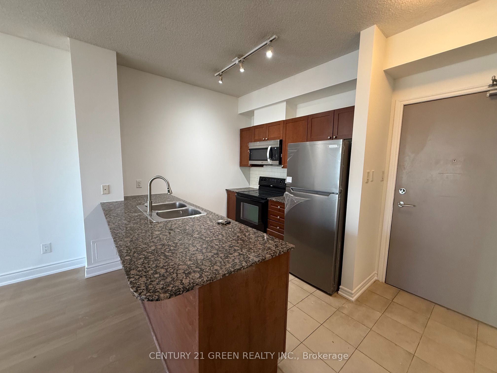 3525 Kariya Drive 507 Property Photo 13