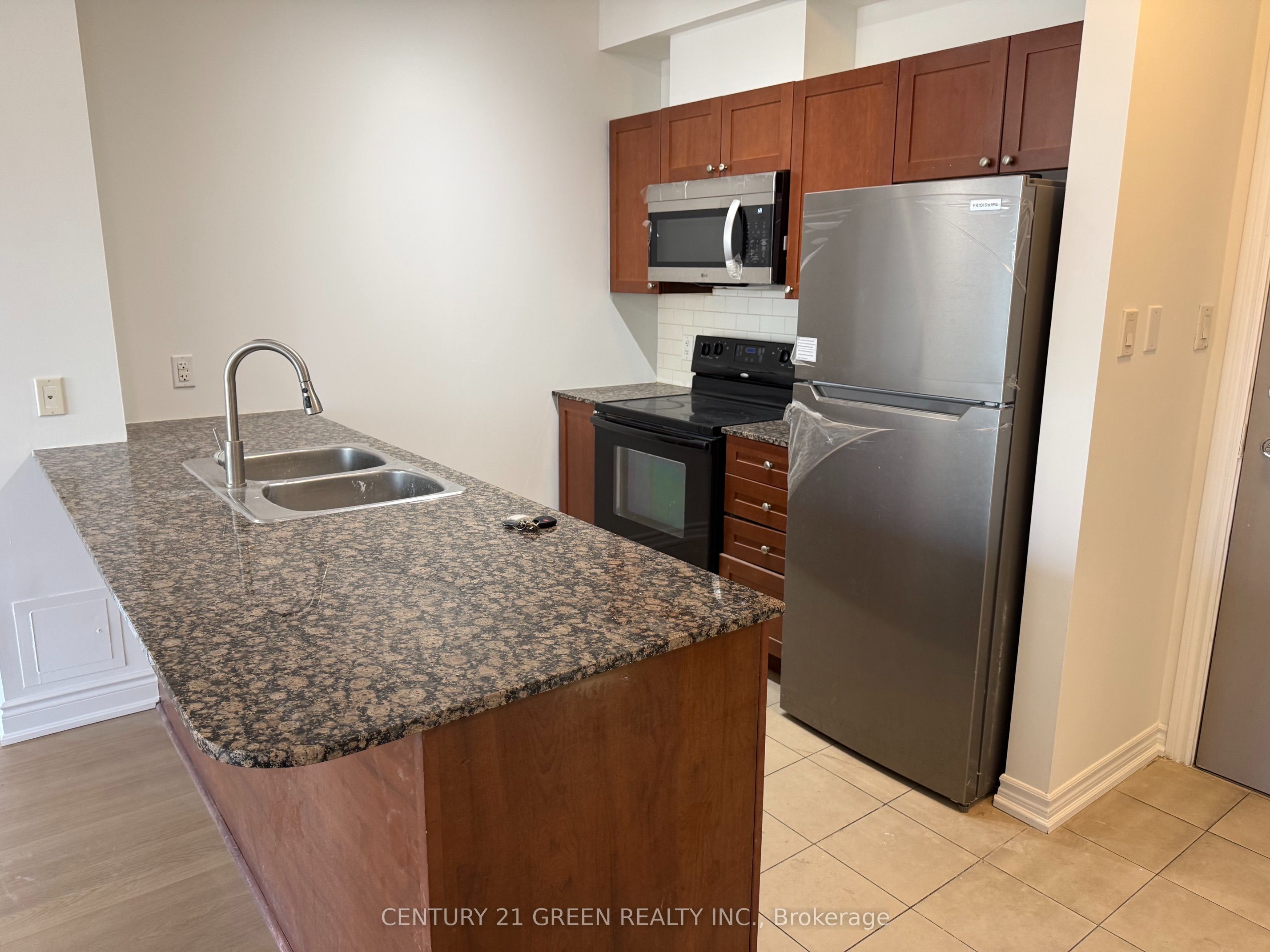 3525 Kariya Drive 507 Property Photo 14