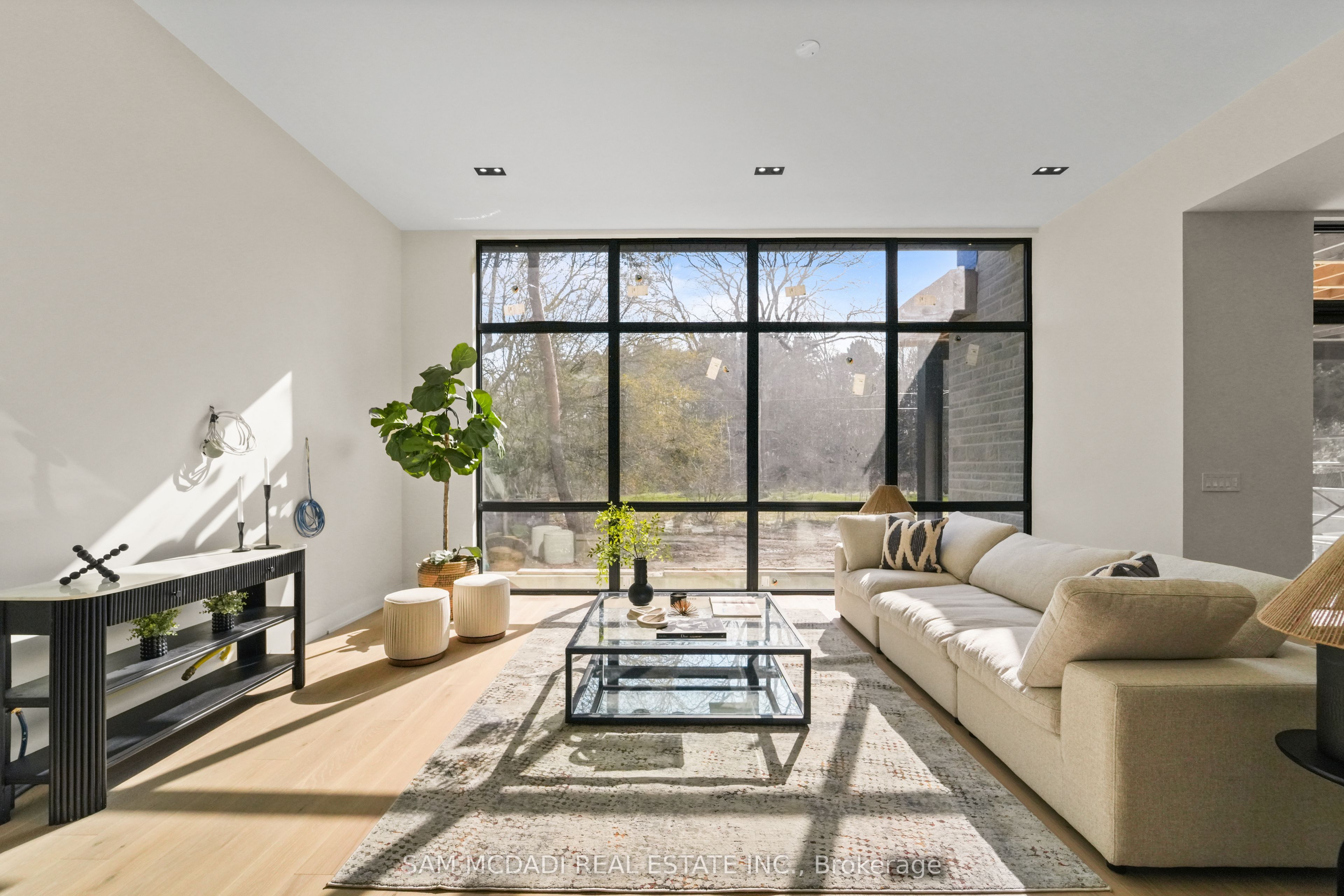 362 Meadow Wood Lane Property Photo 8