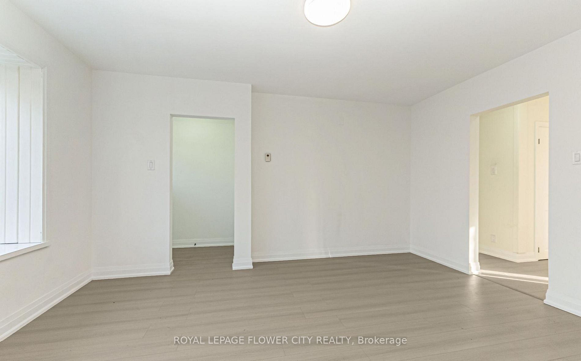 8449 Eigth Line Property Photo 6