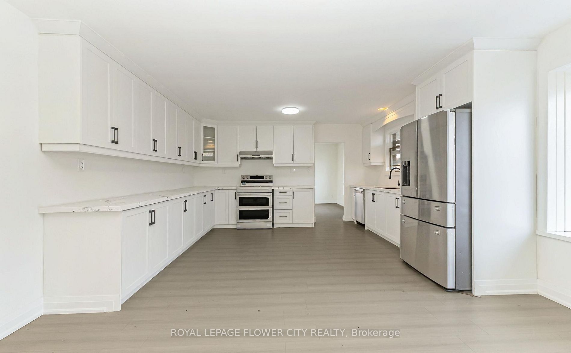 8449 Eigth Line Property Photo 7