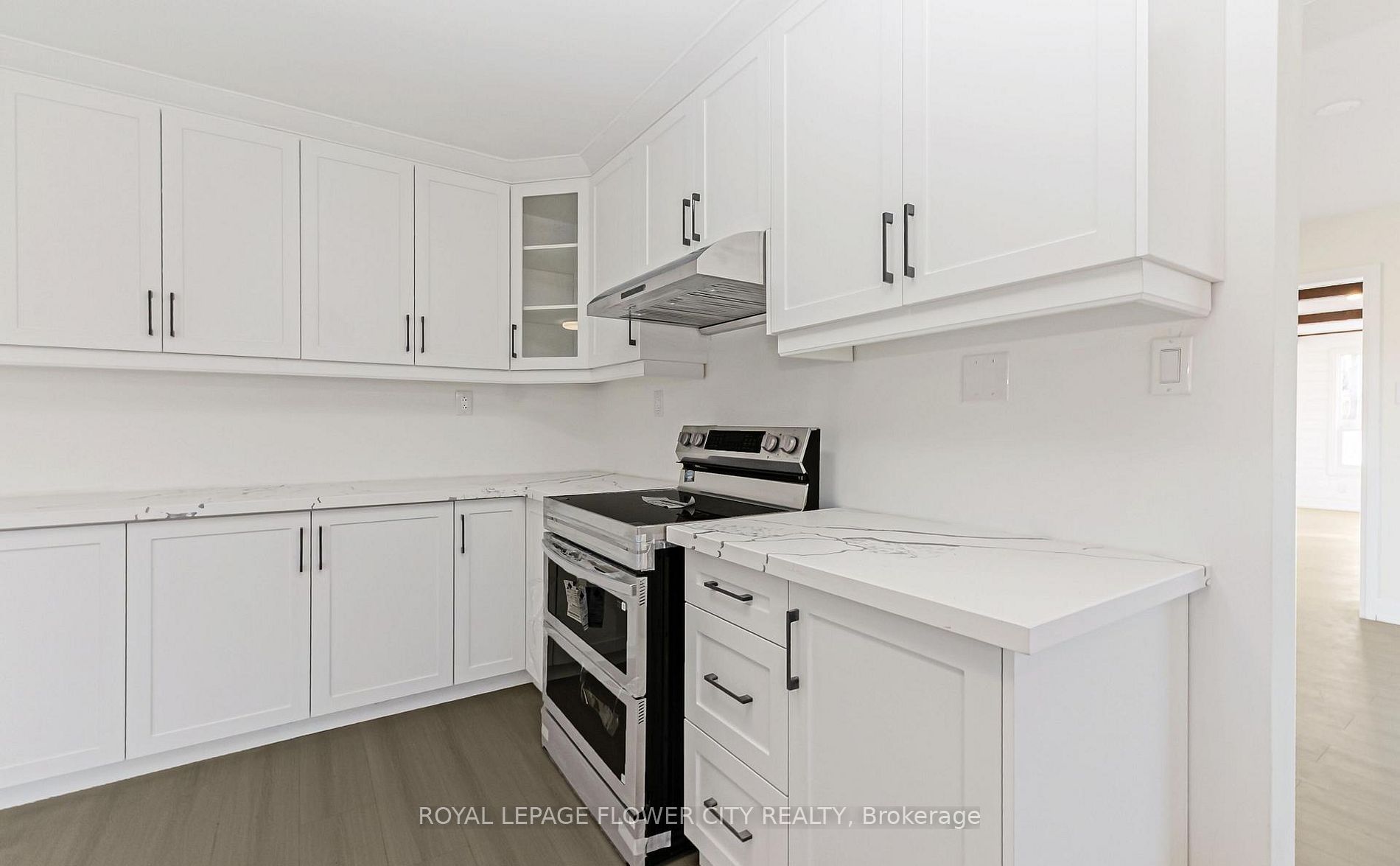 8449 Eigth Line Property Photo 8
