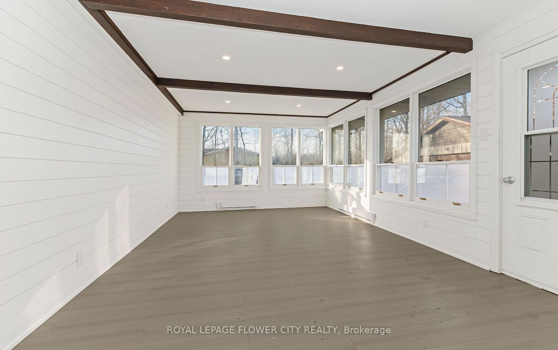 8449 Eigth Line Property Photo 14