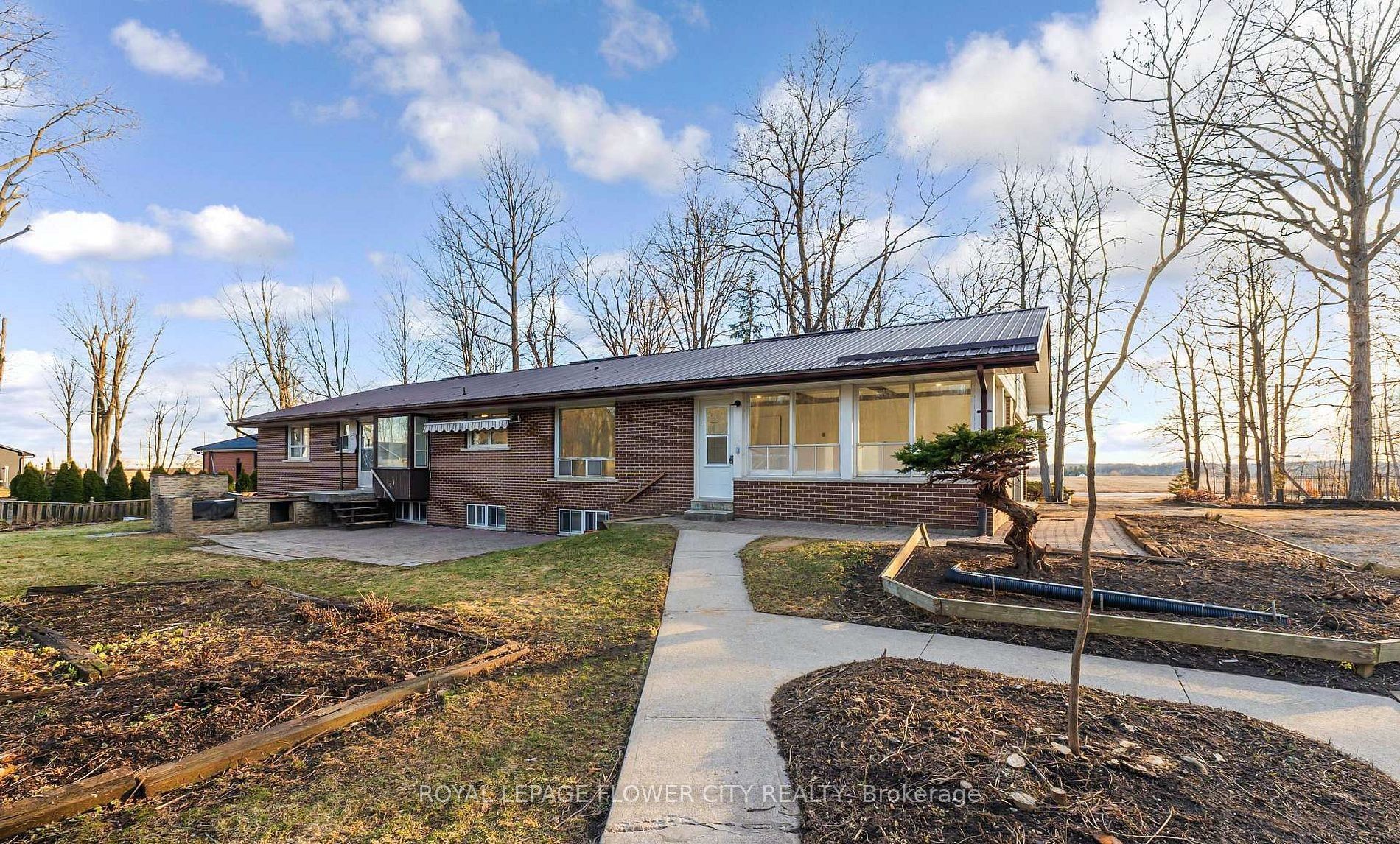 8449 Eigth Line Property Photo 28