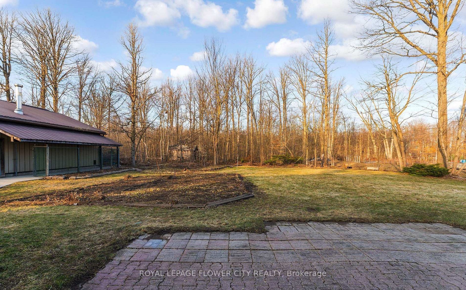 8449 Eigth Line Property Photo 36
