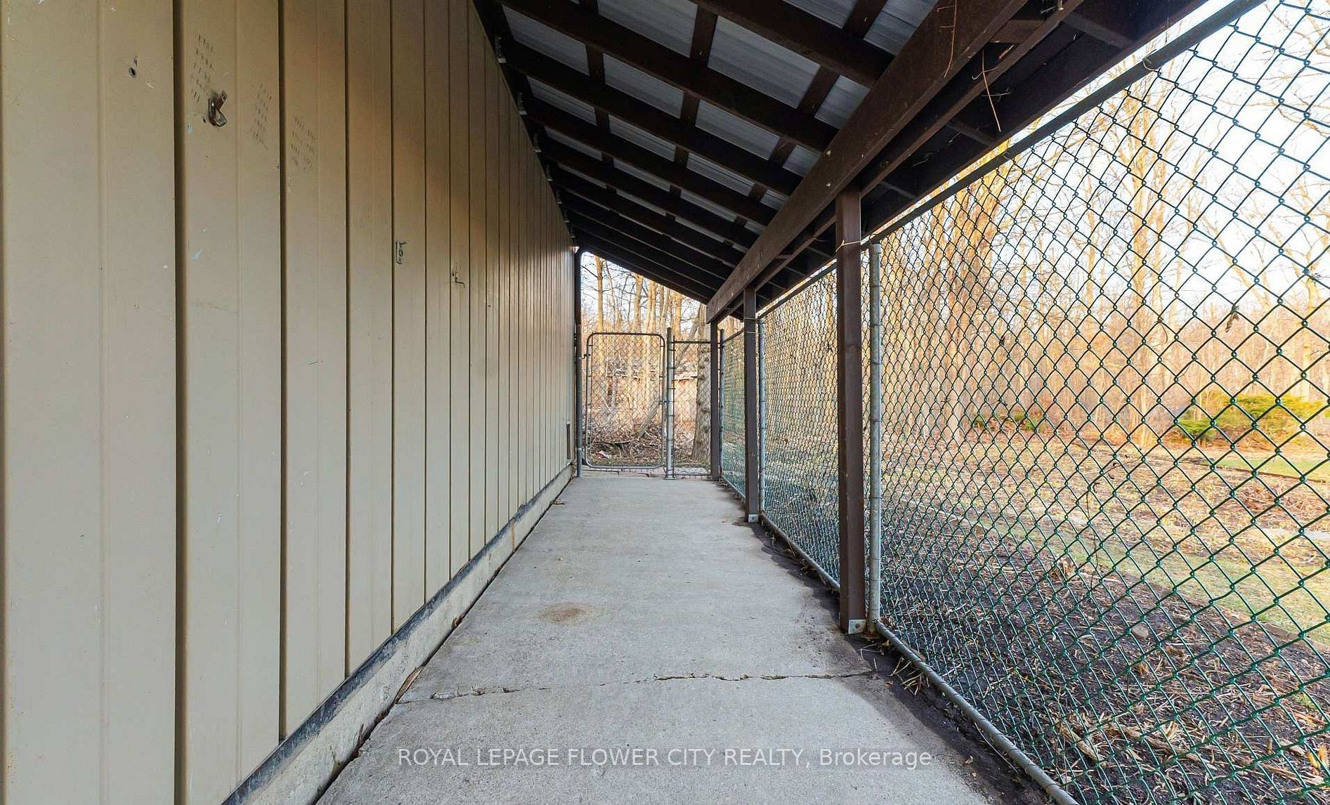 8449 Eigth Line Property Photo 37