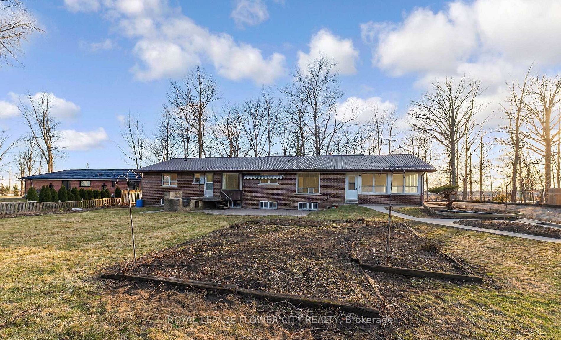 8449 Eigth Line Property Photo 40
