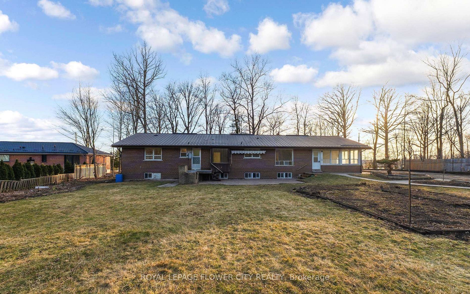8449 Eigth Line Property Photo 44