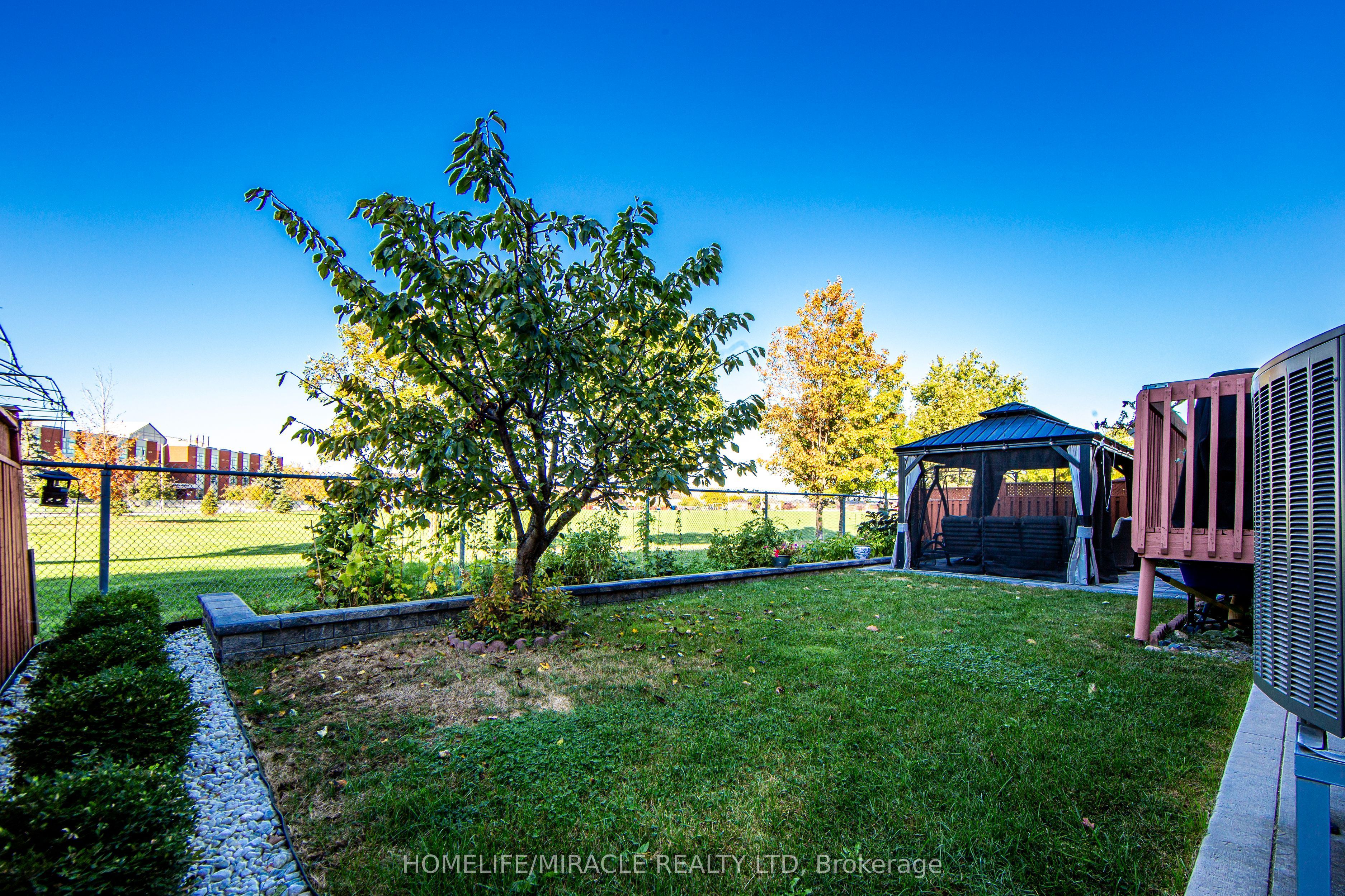 W14099852 Property Photo 10