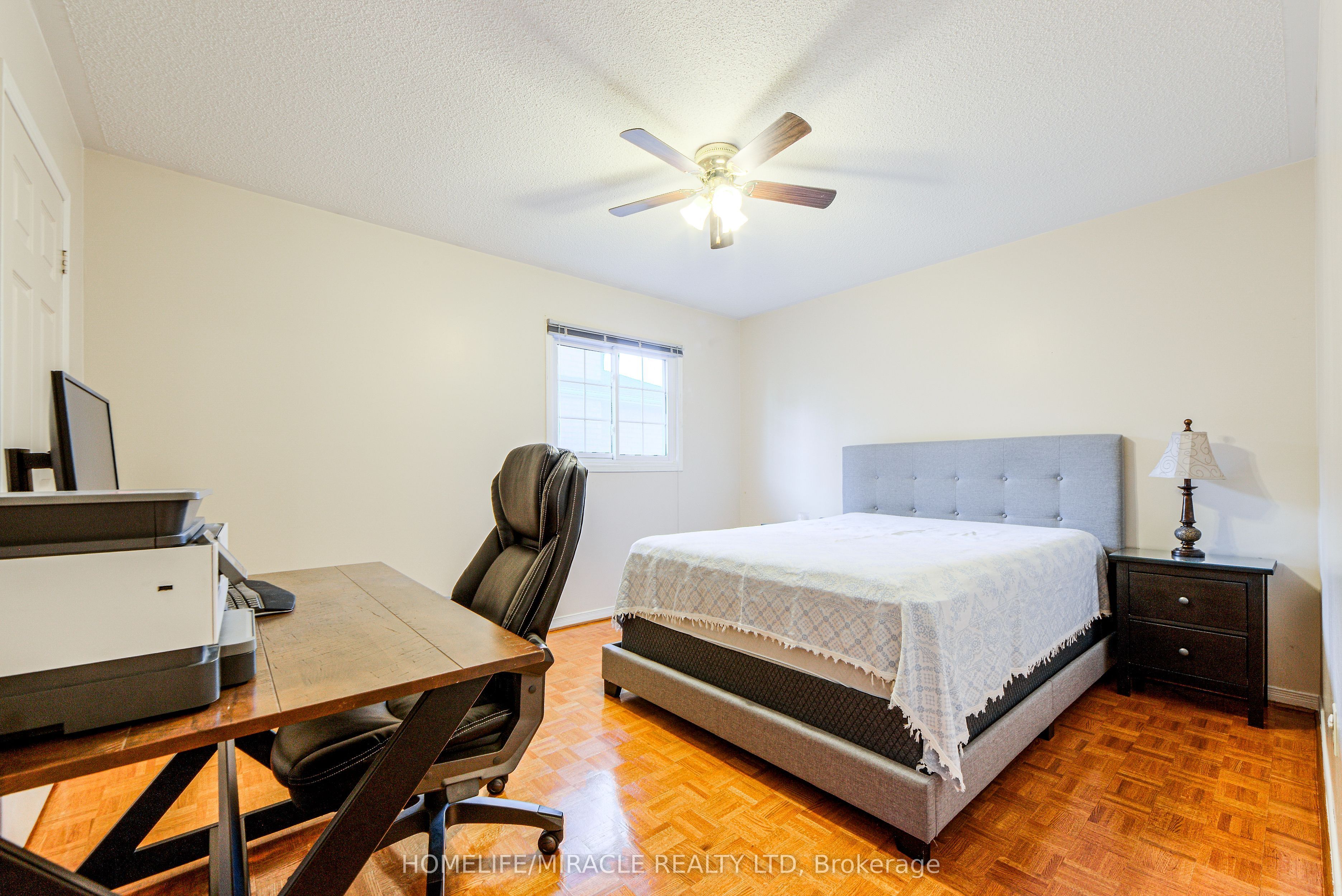 W14099852 Property Photo 11