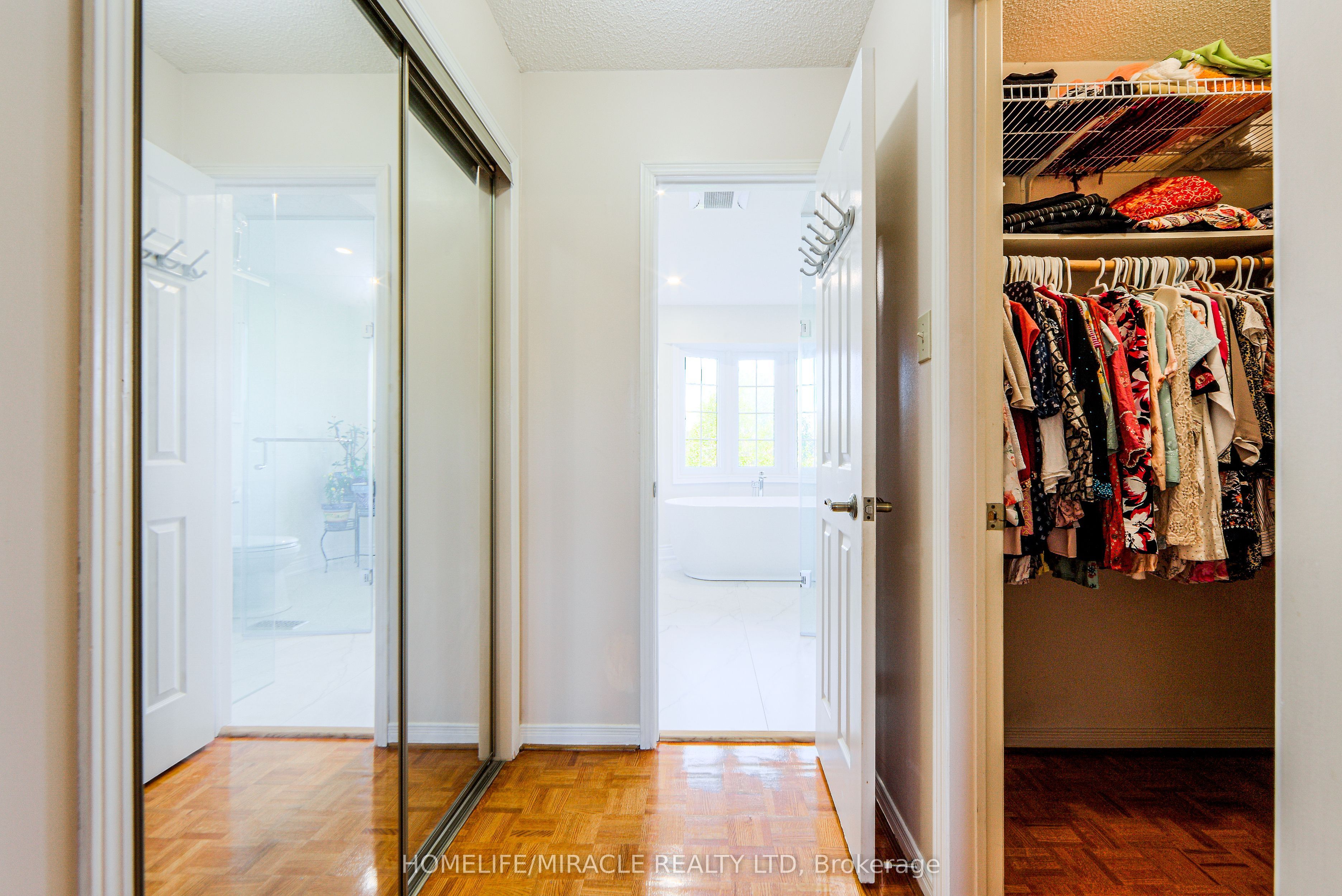 W14099852 Property Photo 20