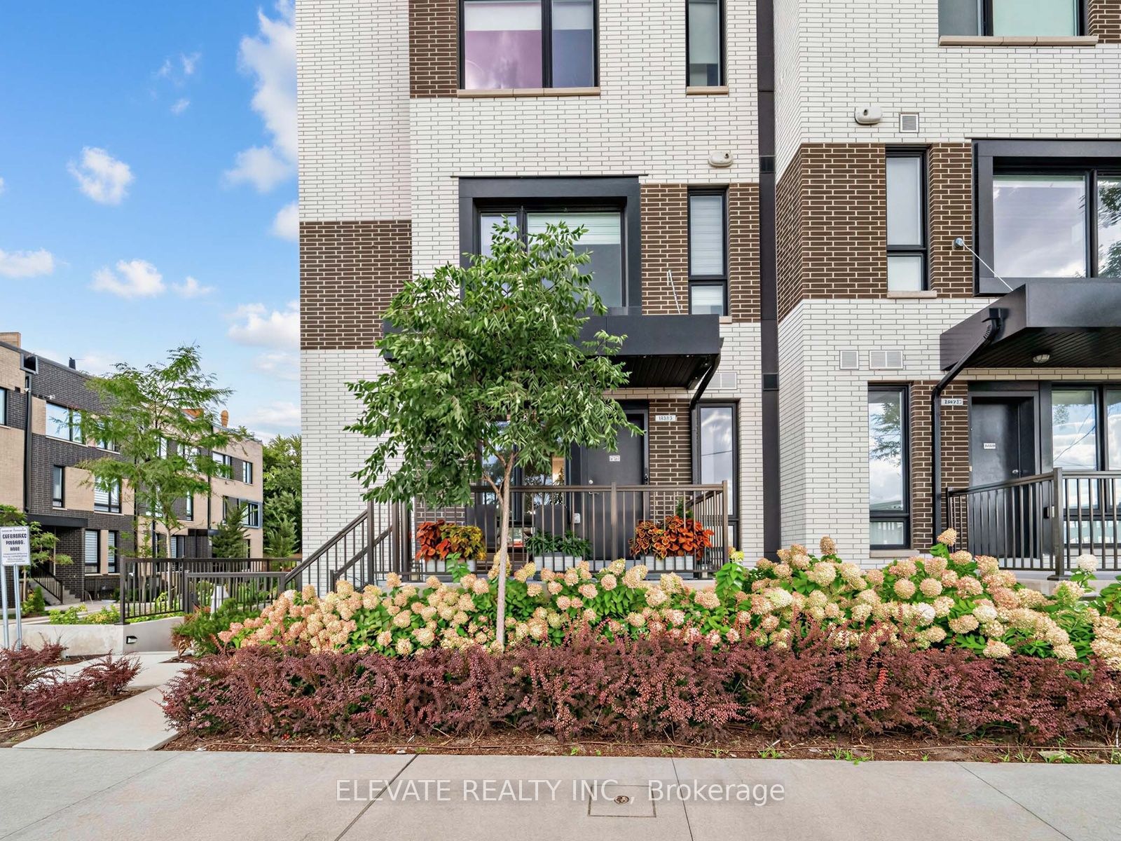 40 Ed Clark Gardens Boulevard 15 Property Photo 2