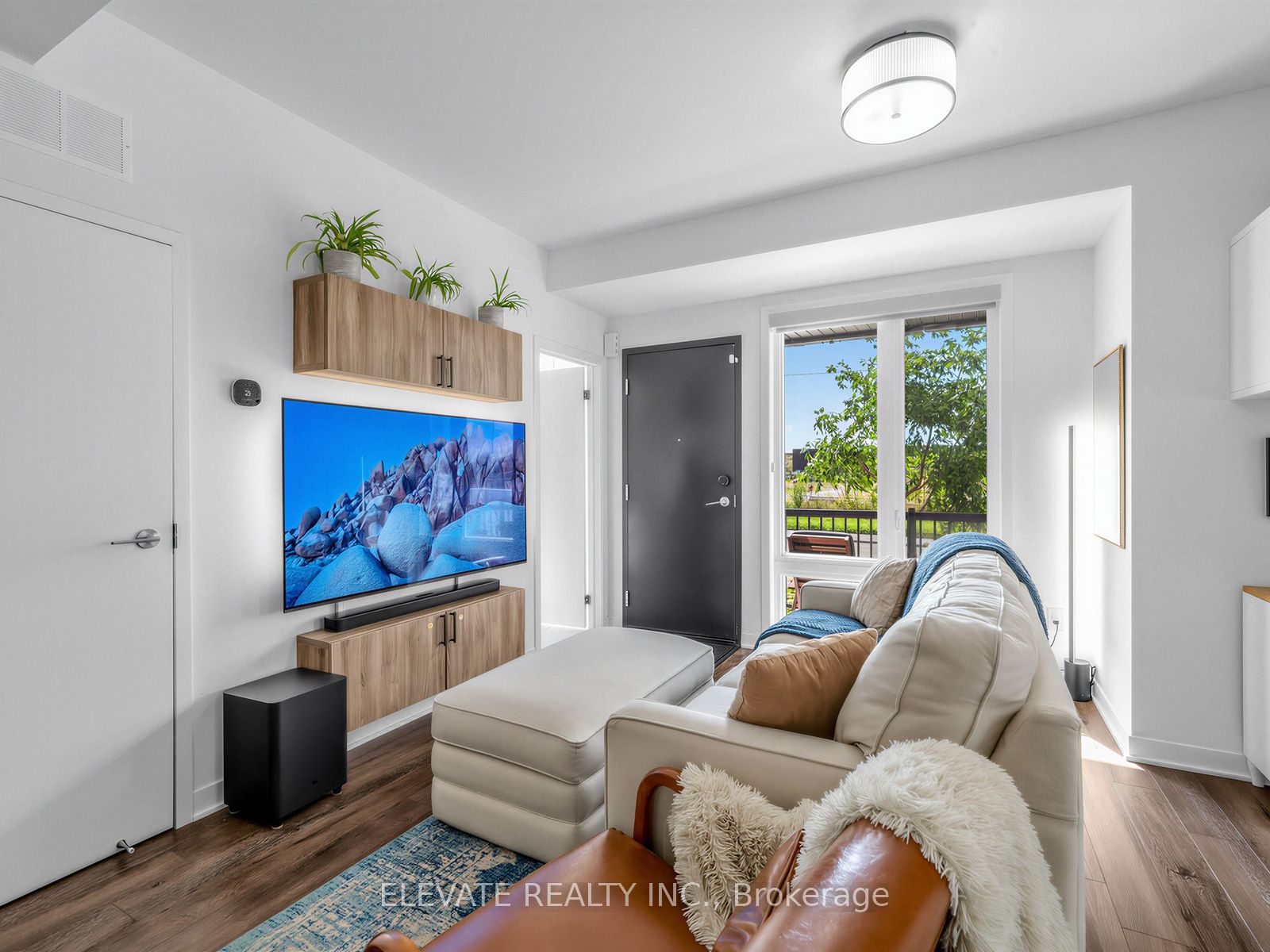 40 Ed Clark Gardens Boulevard 15 Property Photo 9
