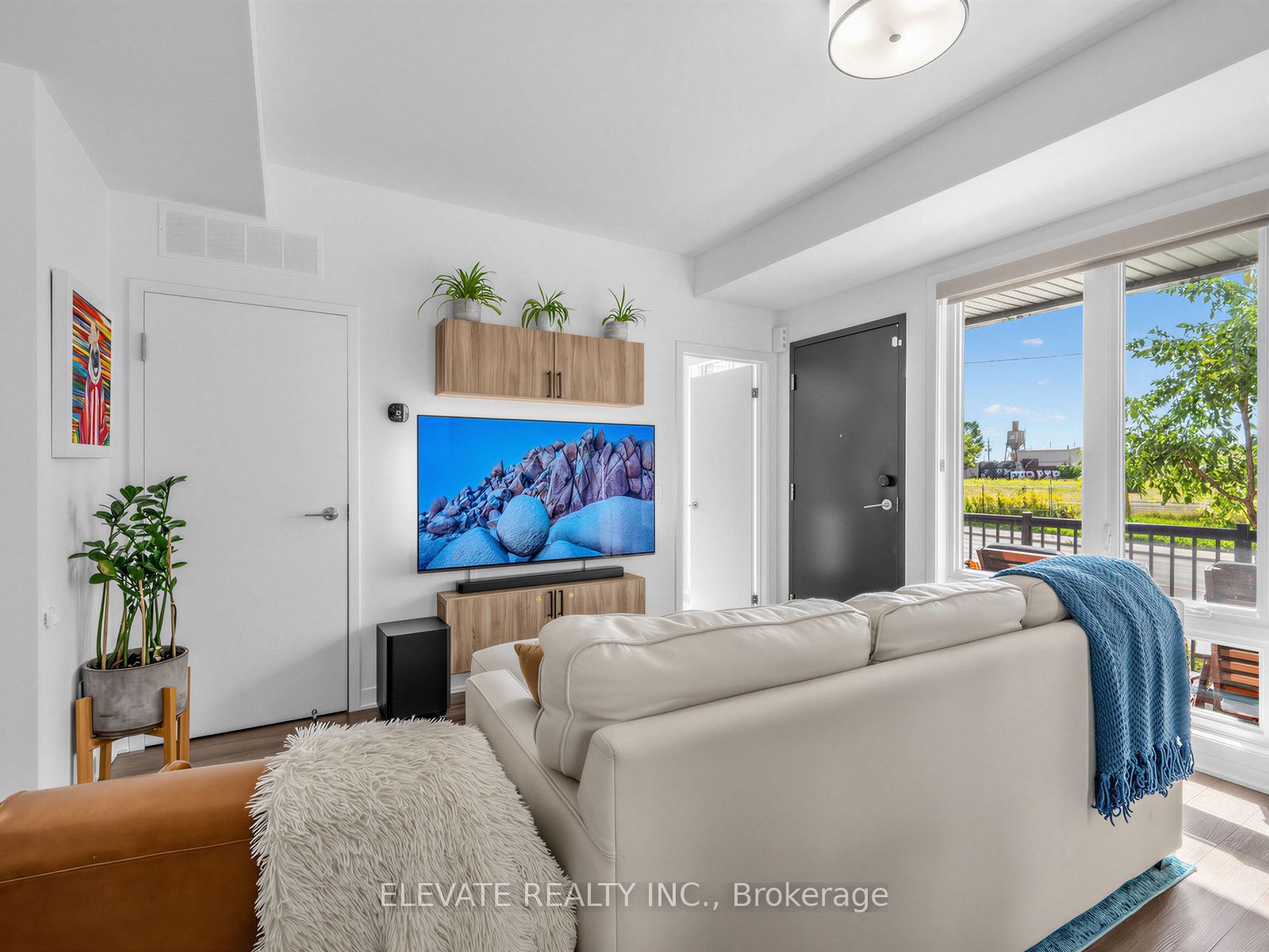 40 Ed Clark Gardens Boulevard 15 Property Photo 10