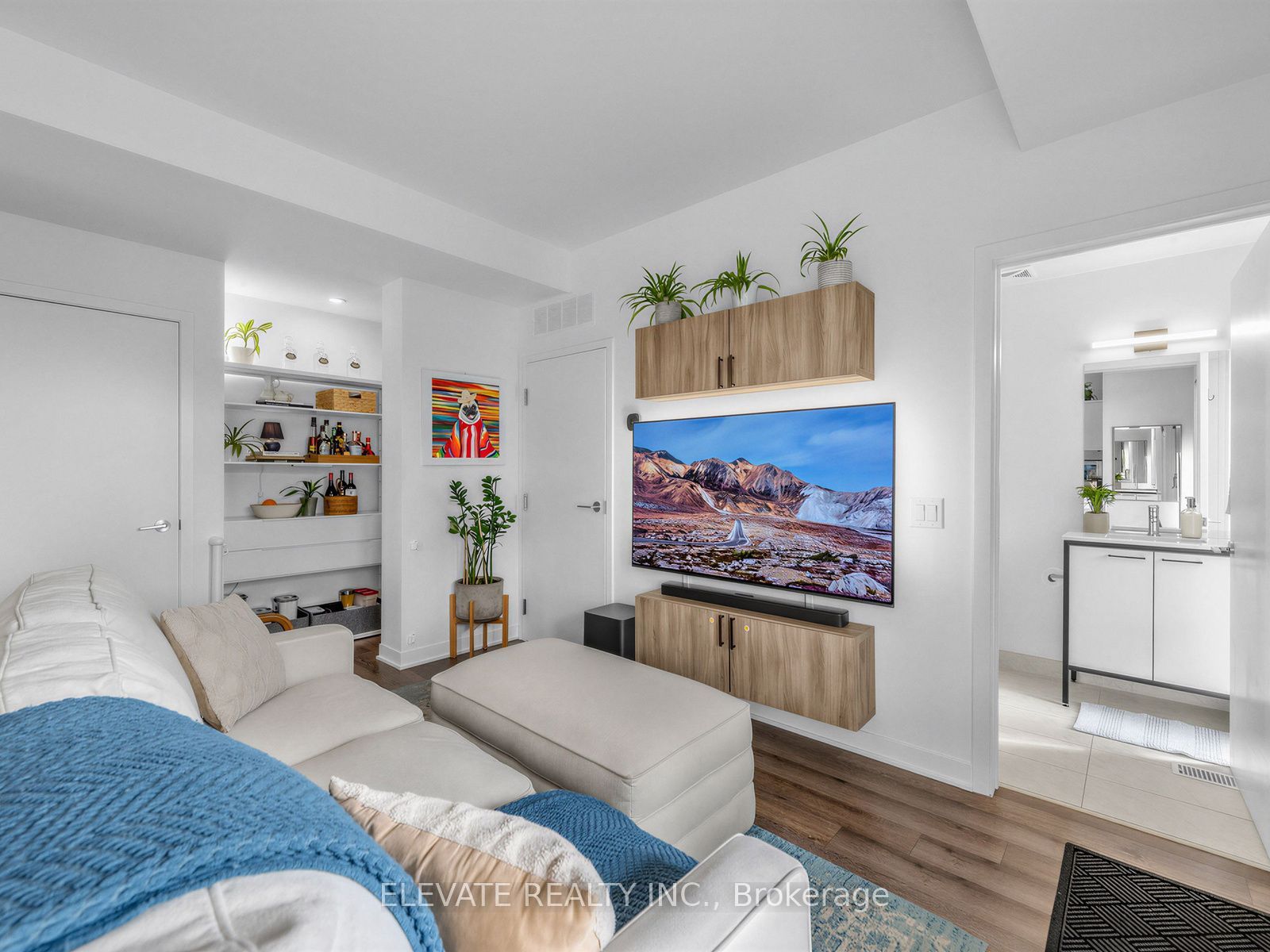 40 Ed Clark Gardens Boulevard 15 Property Photo 18