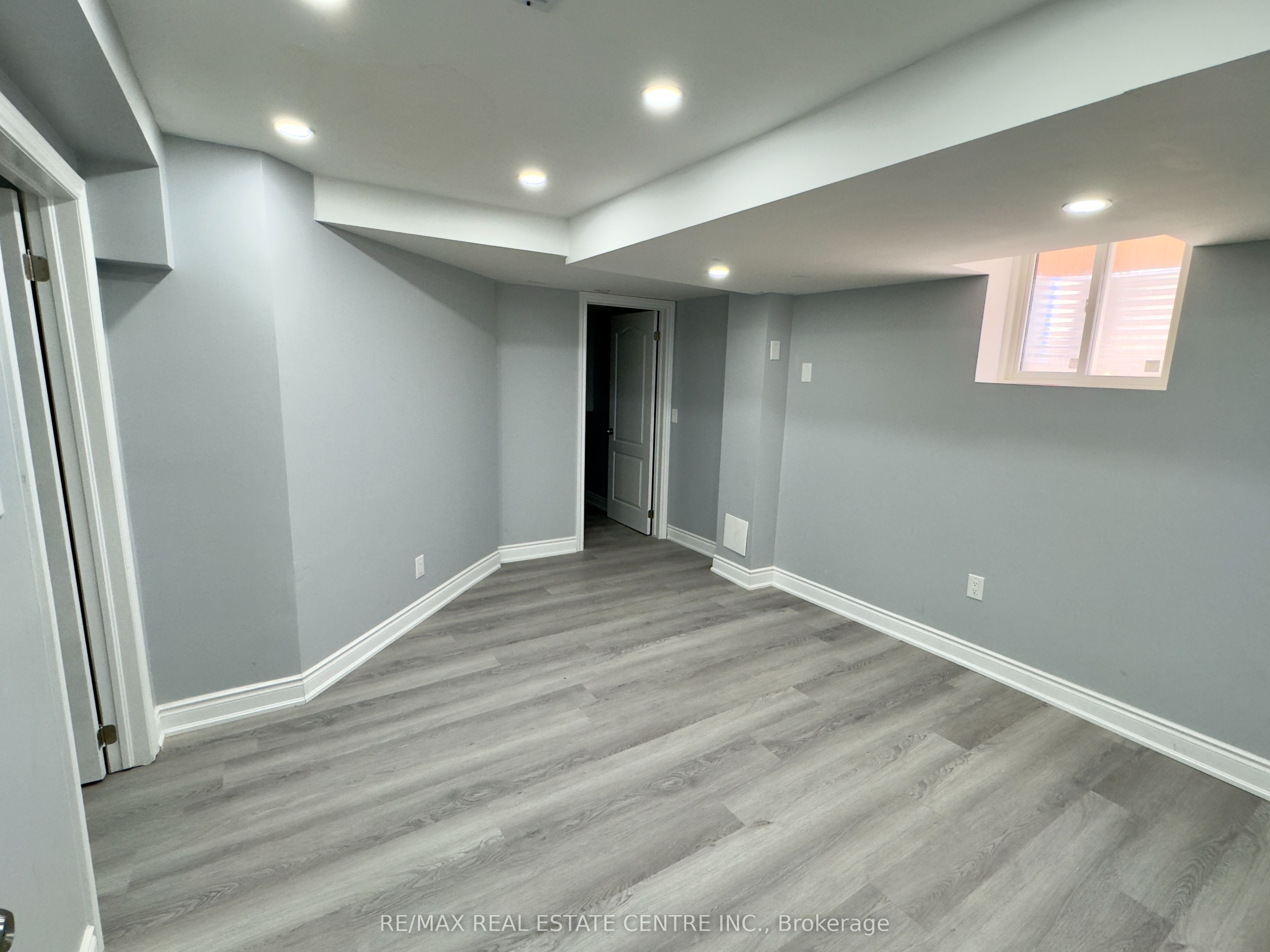 5983 Sidmouth Street Bsmt. Property Photo 7