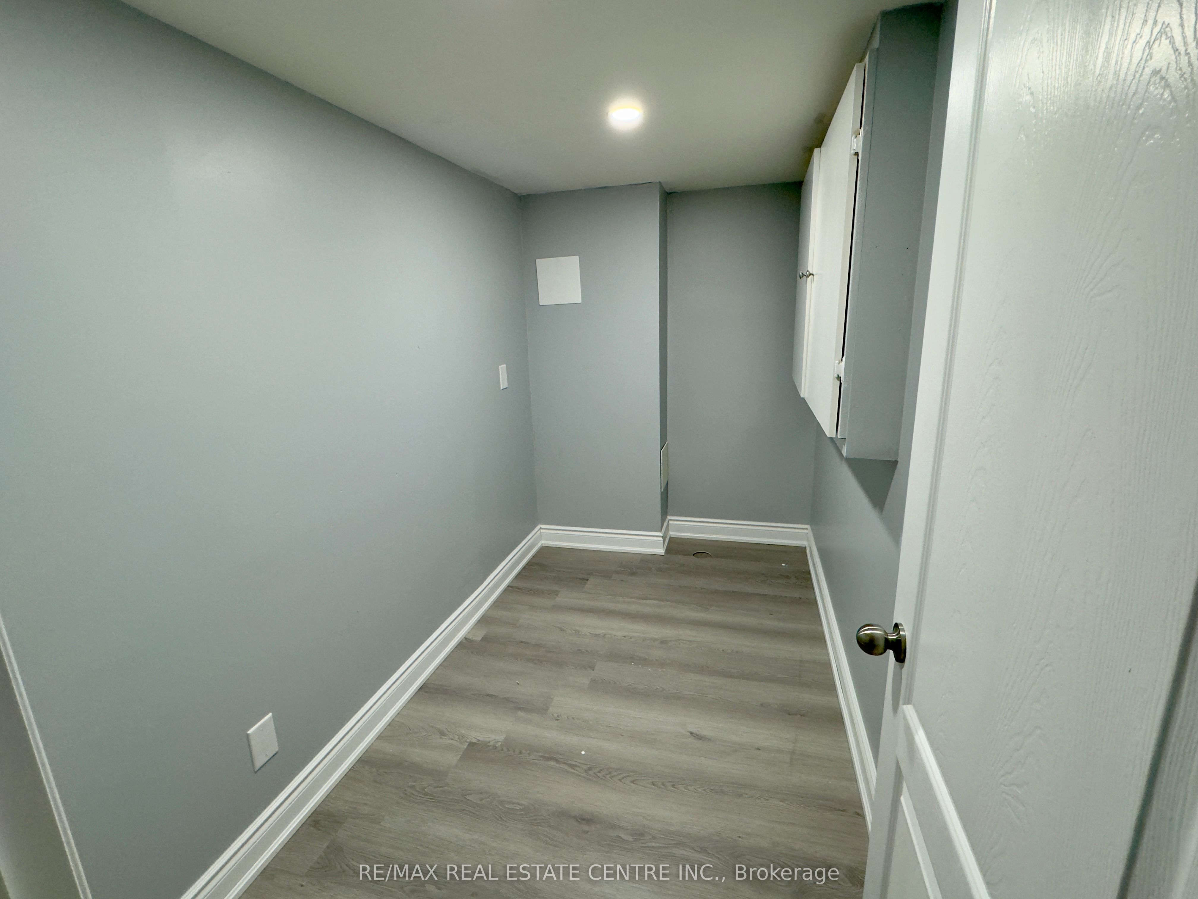 5983 Sidmouth Street Bsmt. Property Photo 8