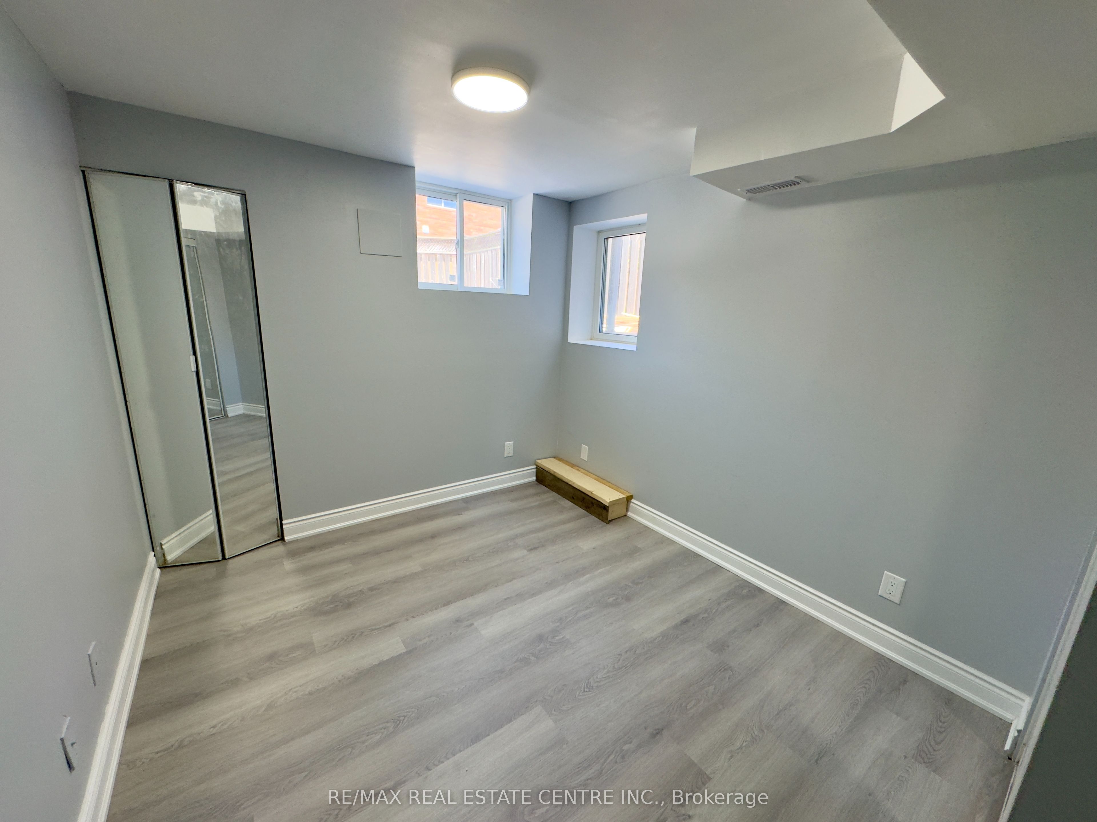 5983 Sidmouth Street Bsmt. Property Photo 12