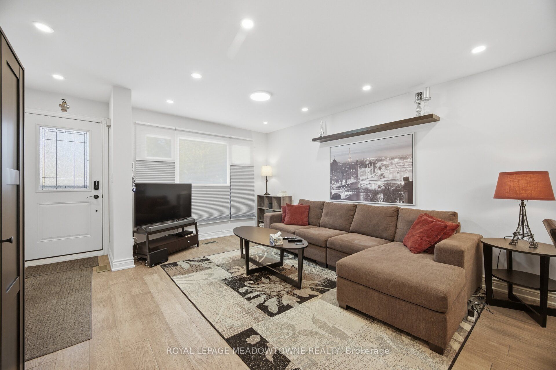 451 Westmoreland Avenue N Property Photo 5
